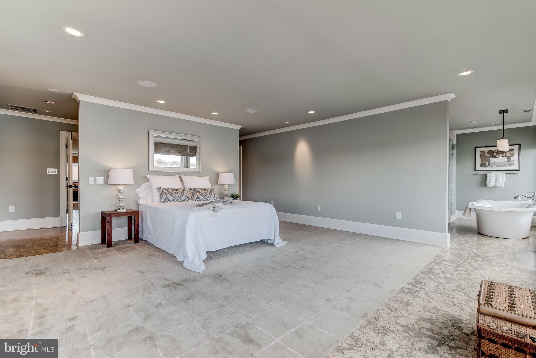 THE DOWNS - Residential