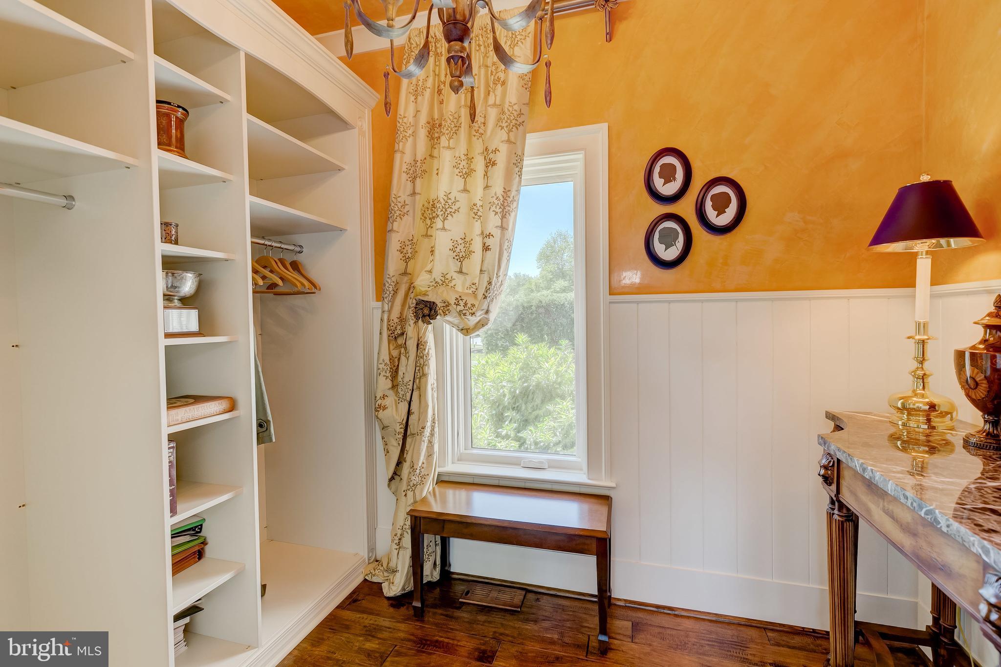 THE DOWNS - Residential