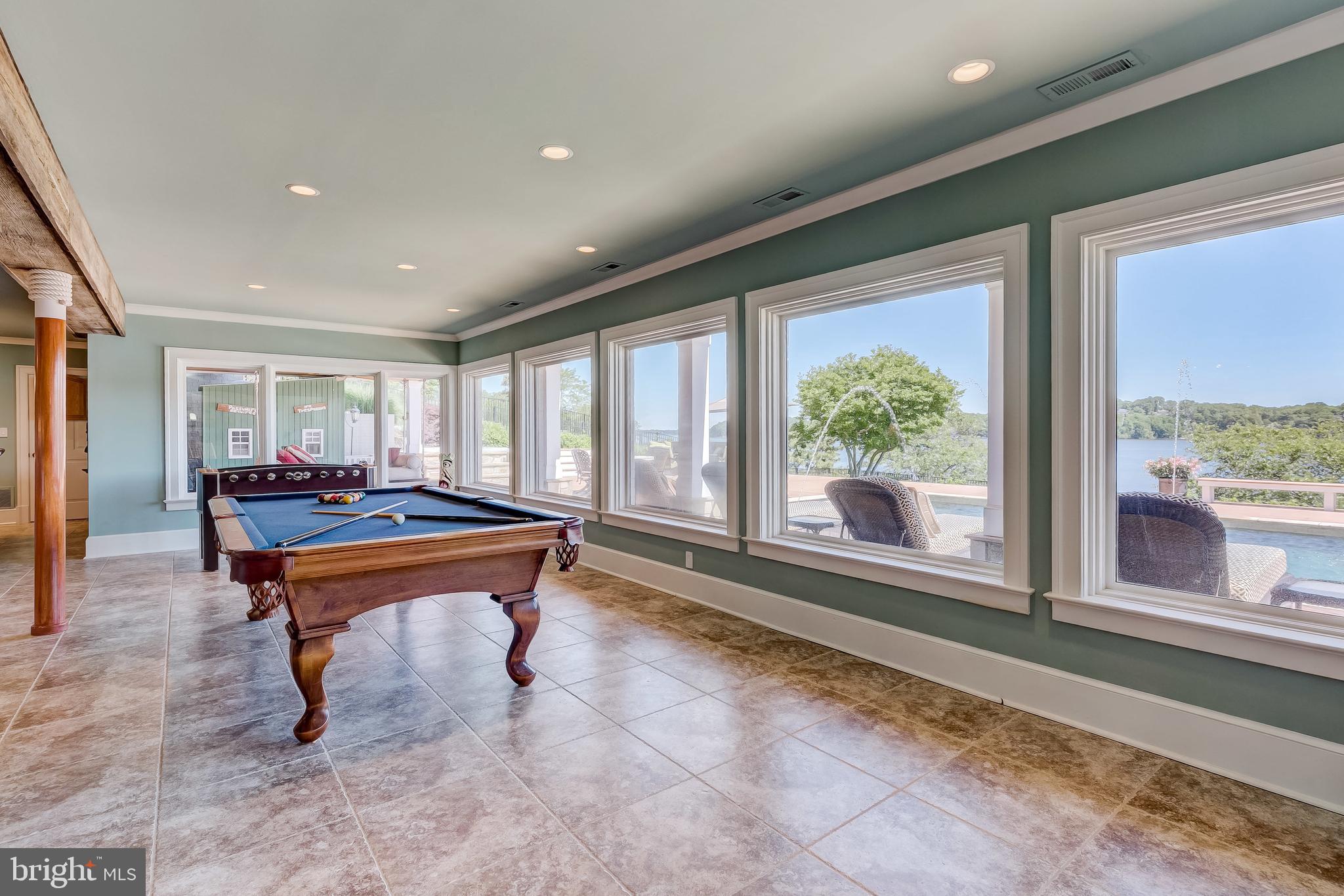 THE DOWNS - Residential