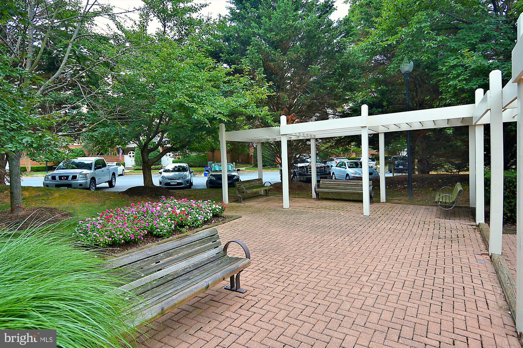 BALDWIN GROVE - Residential