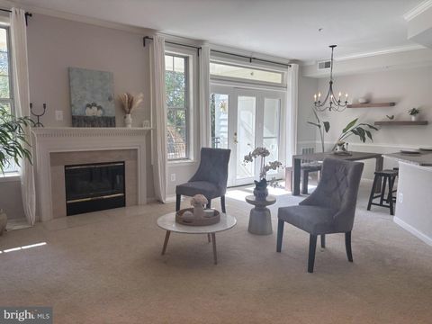 1334 GARDEN WALL CIRCLE "C" RESTON VA 20194