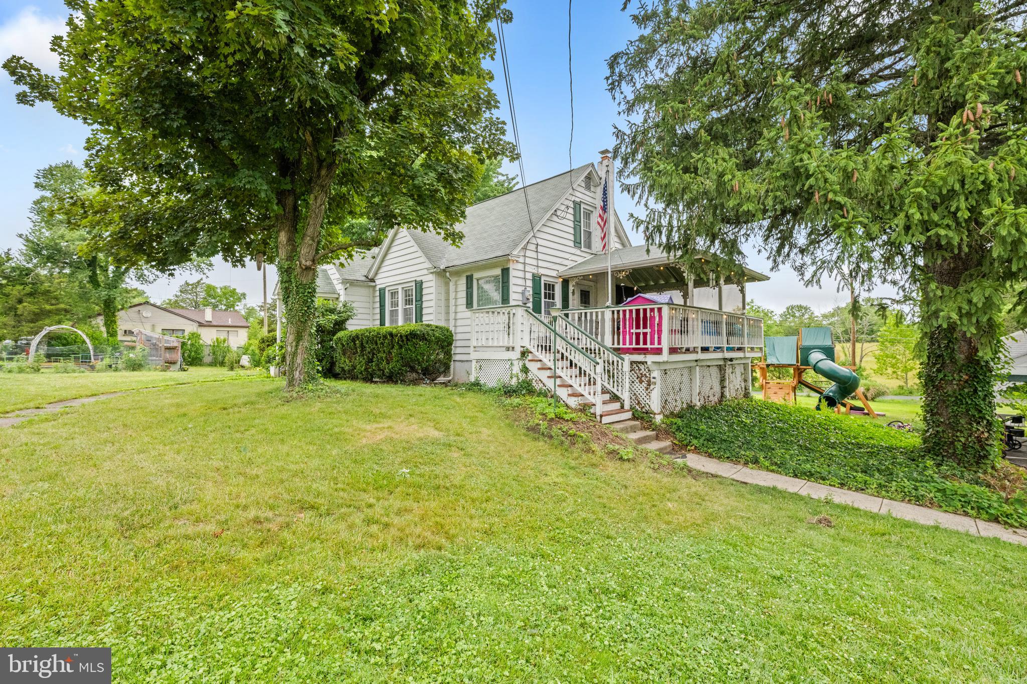 613 CENTENNIAL STREET