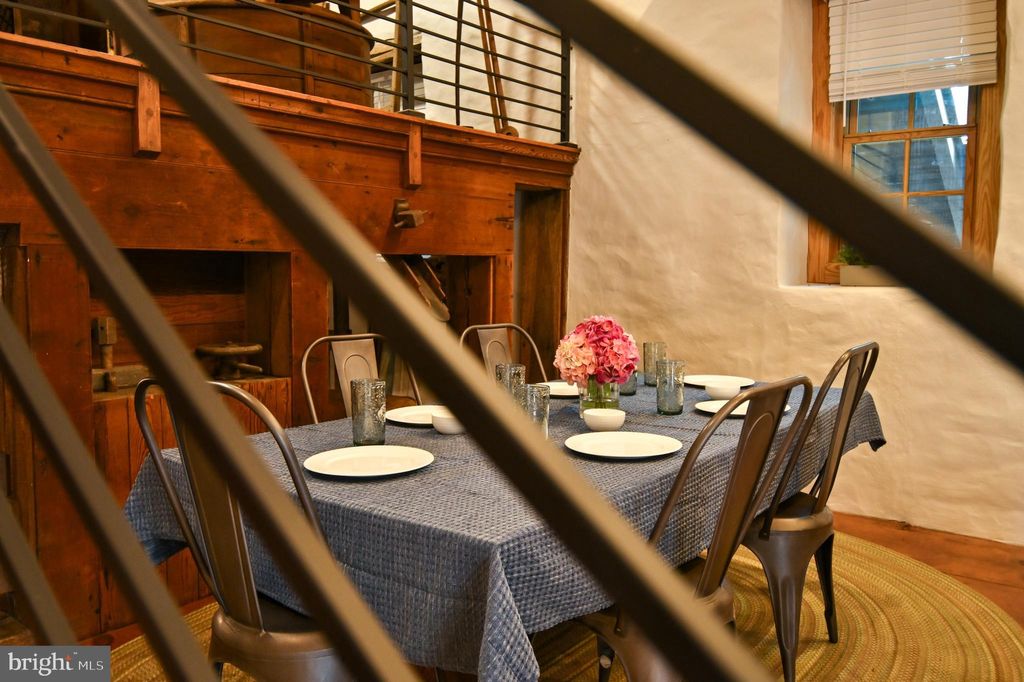 Photo of 1700 Texter Mountain Road, REINHOLDS, PA 17569 (MLS # PALA2083984)