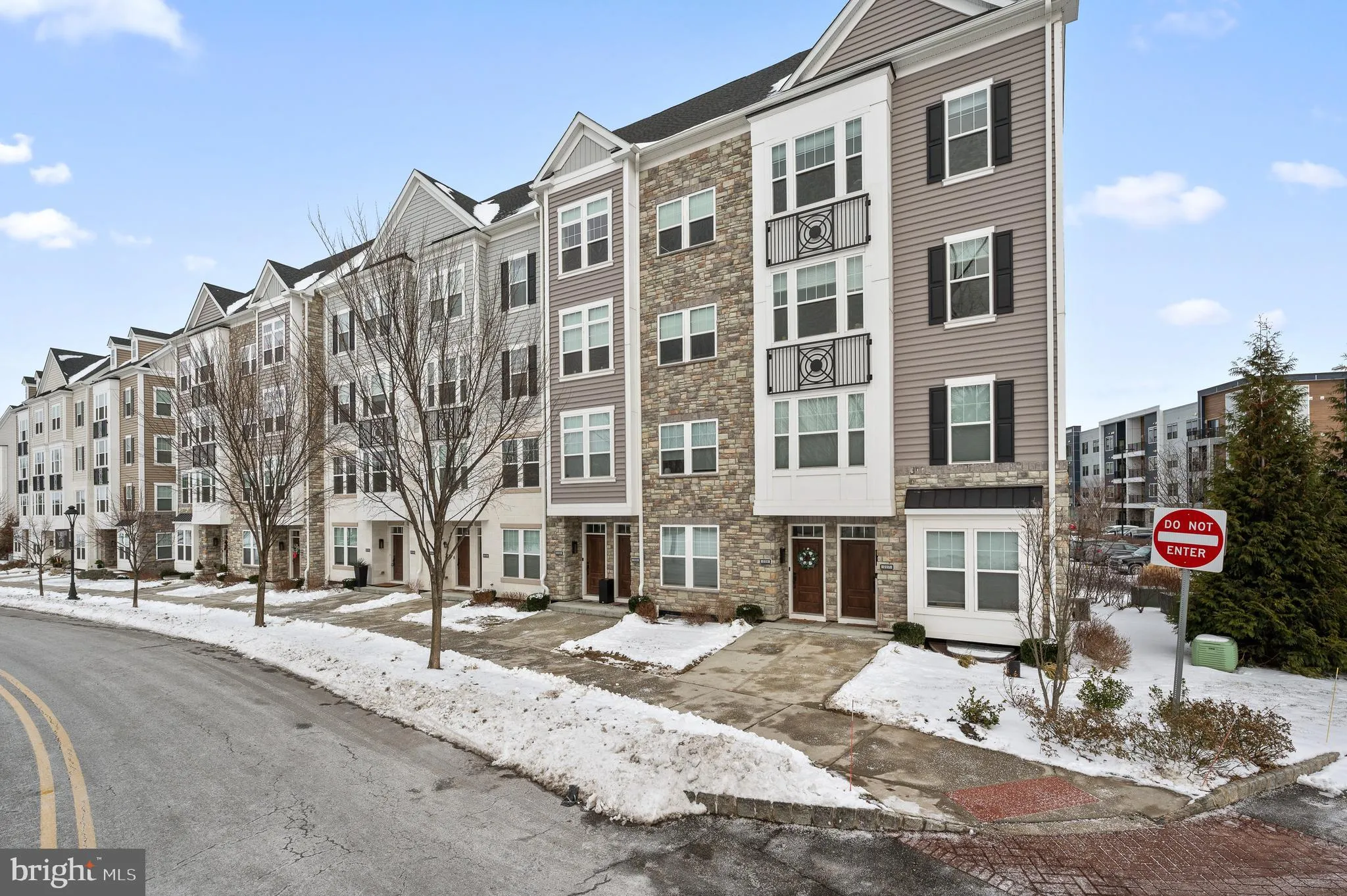 Newtown Square, Pennsylvania 19073, United States, 3 Bedrooms Bedrooms, ,3 BathroomsBathrooms,Residential,Pending,13783