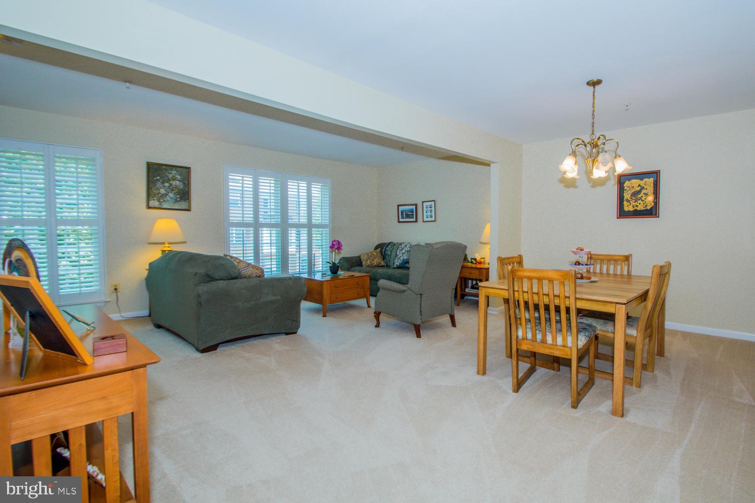 RUSSETT - Residential