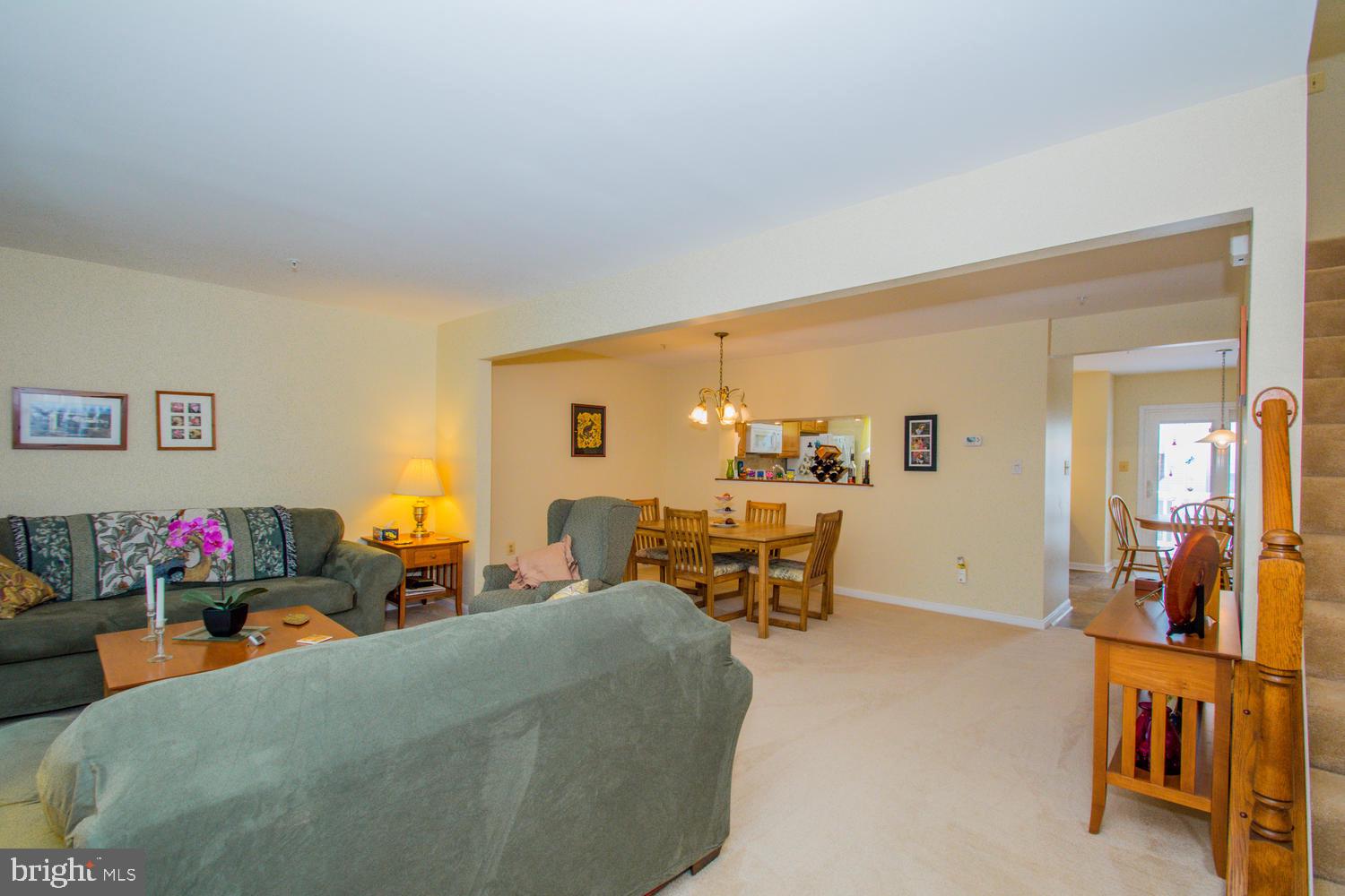 RUSSETT - Residential