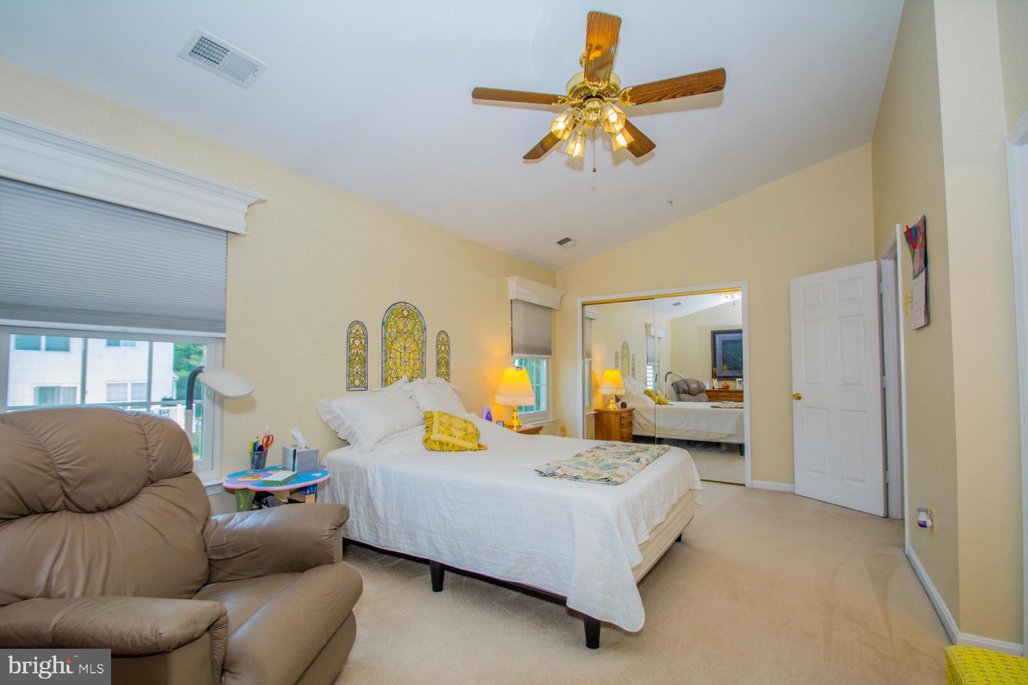 RUSSETT - Residential