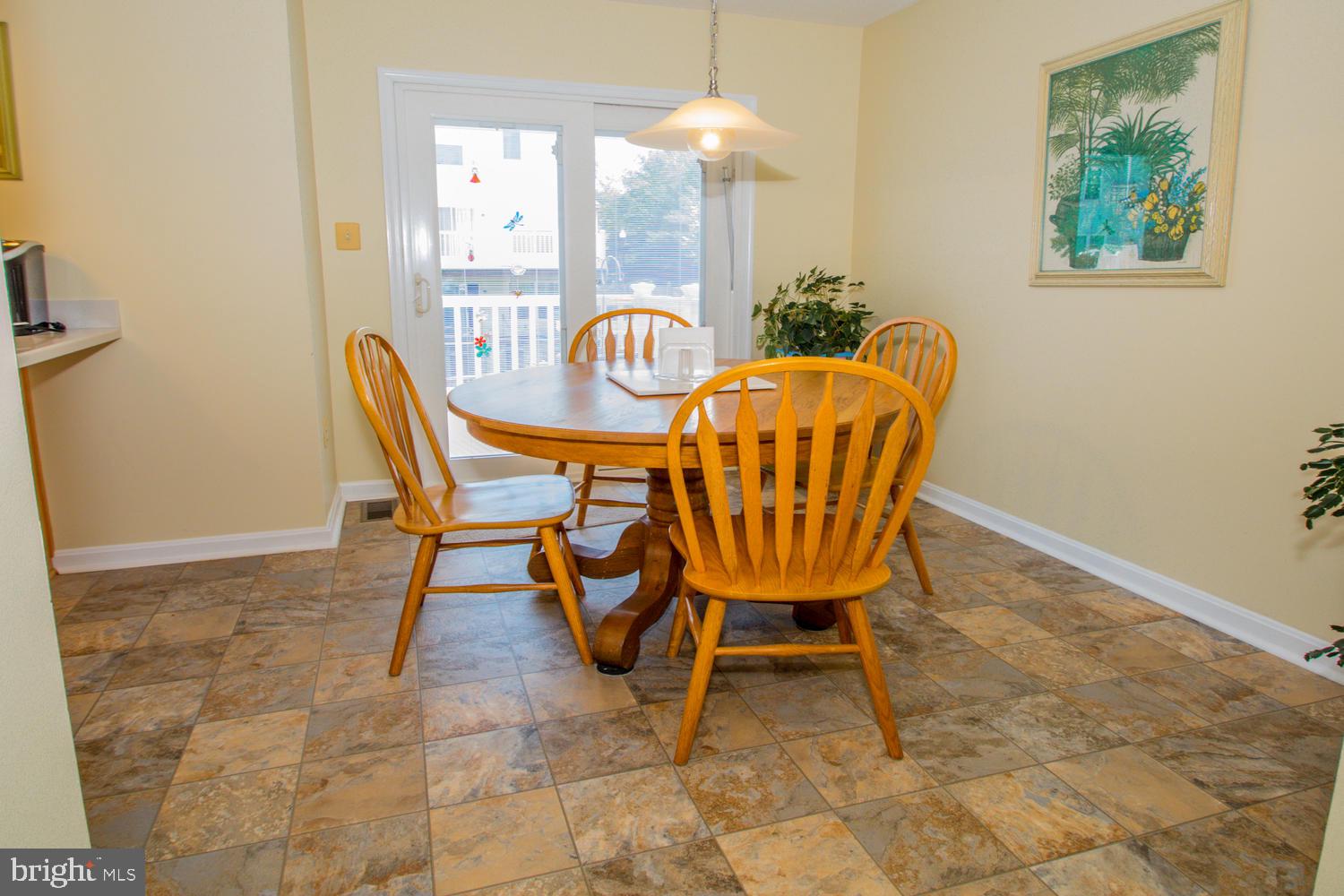 RUSSETT - Residential