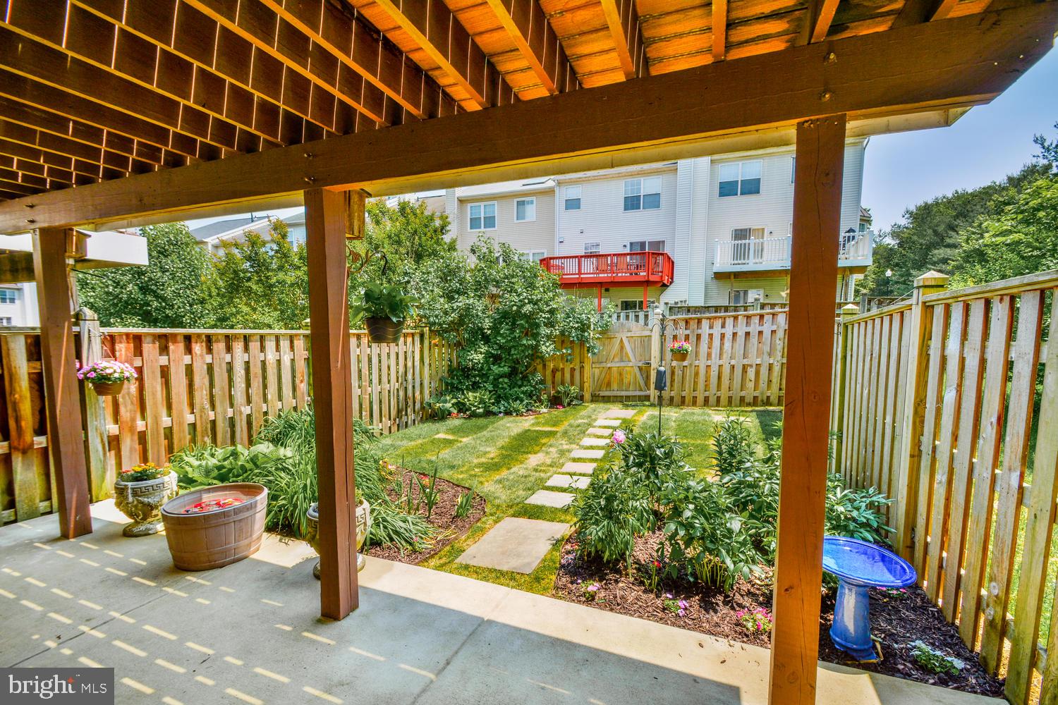 RUSSETT - Residential