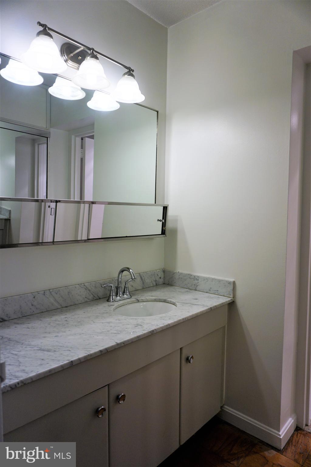 WILLOUGHBY OF CHEVY CHASE - Residential Lease