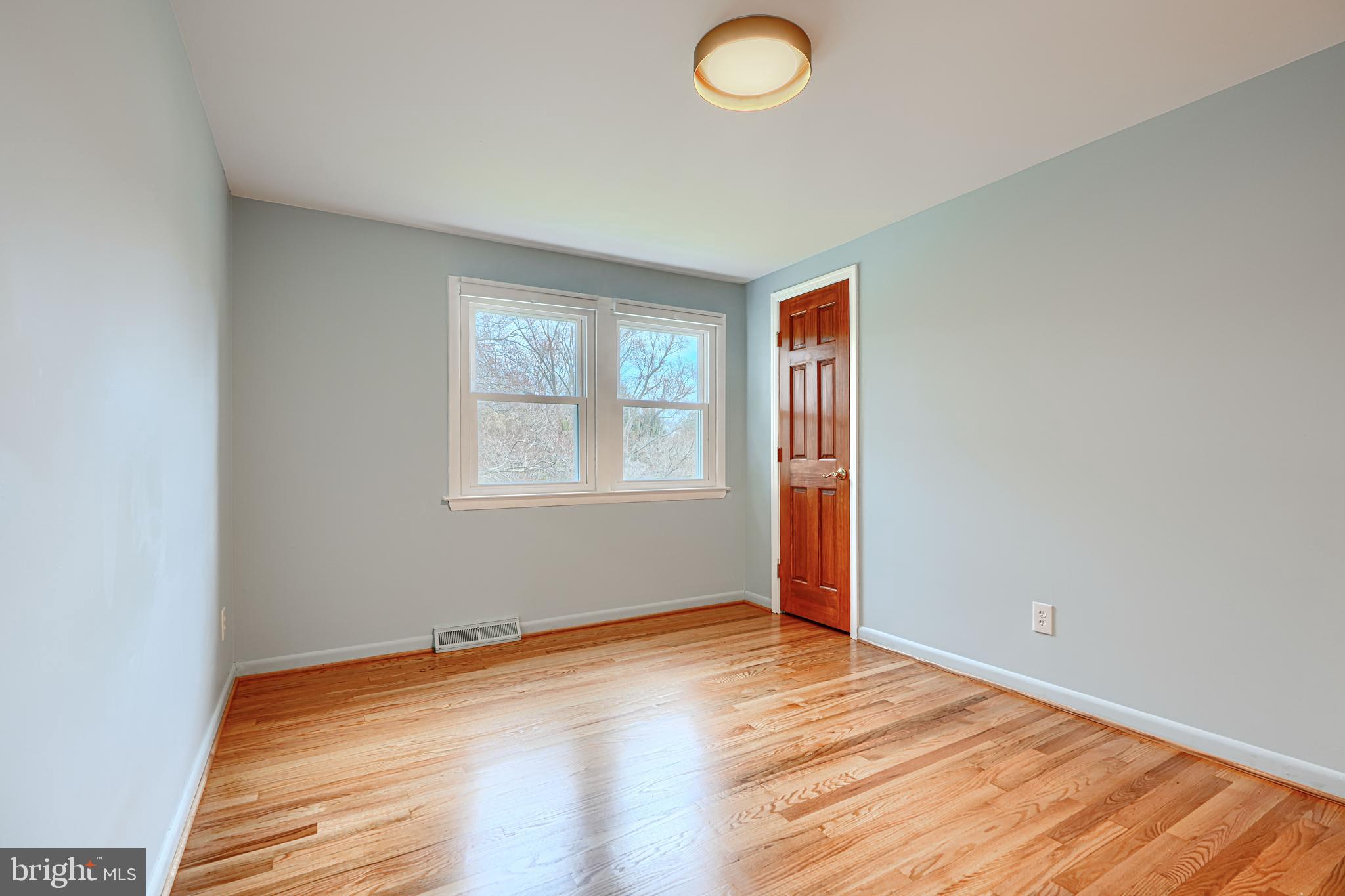 COLONIAL ACRES - Residential