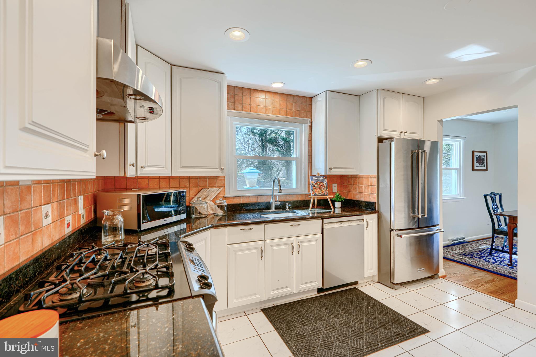 COLONIAL ACRES - Residential