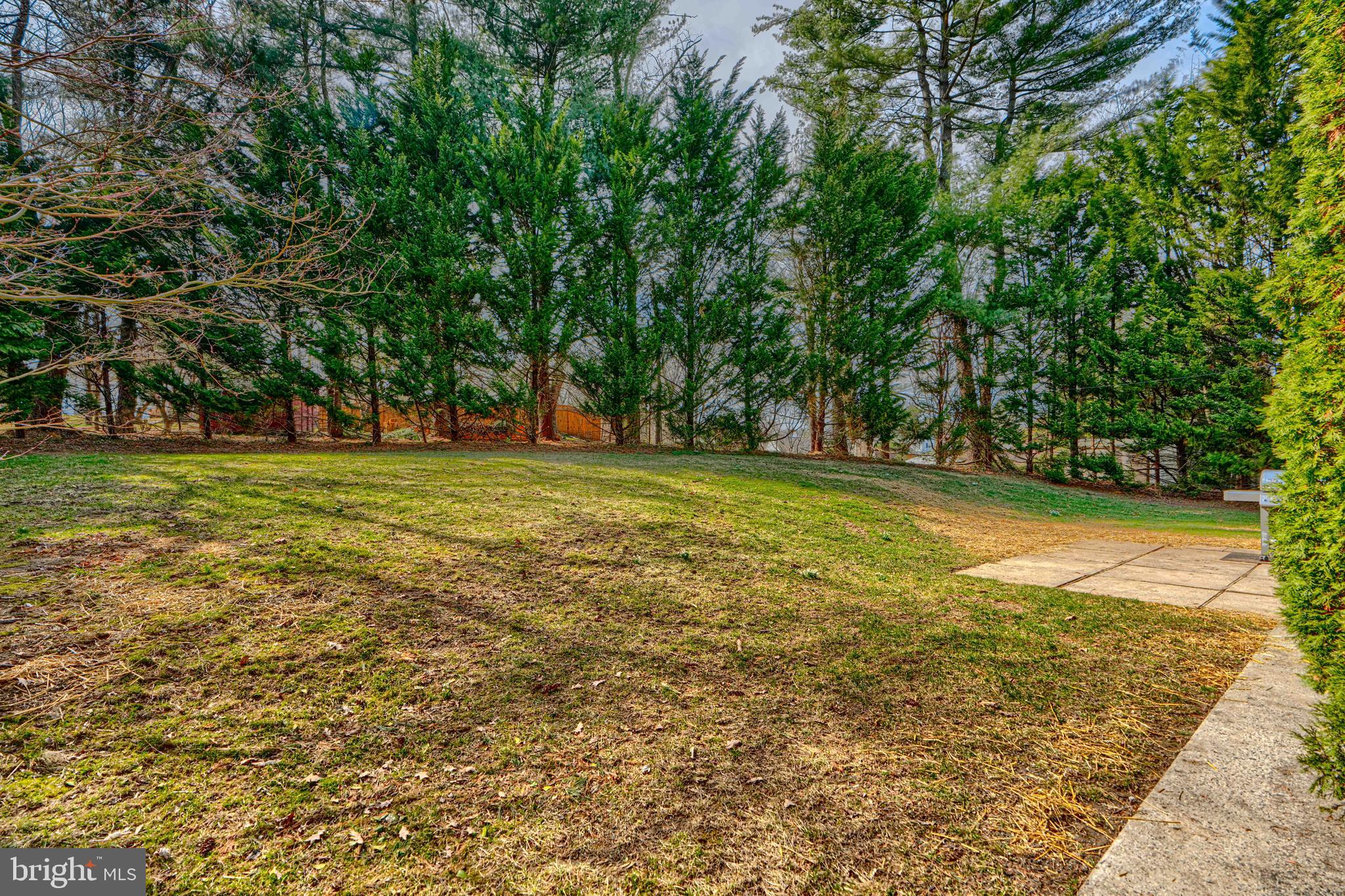 COLONIAL ACRES - Residential