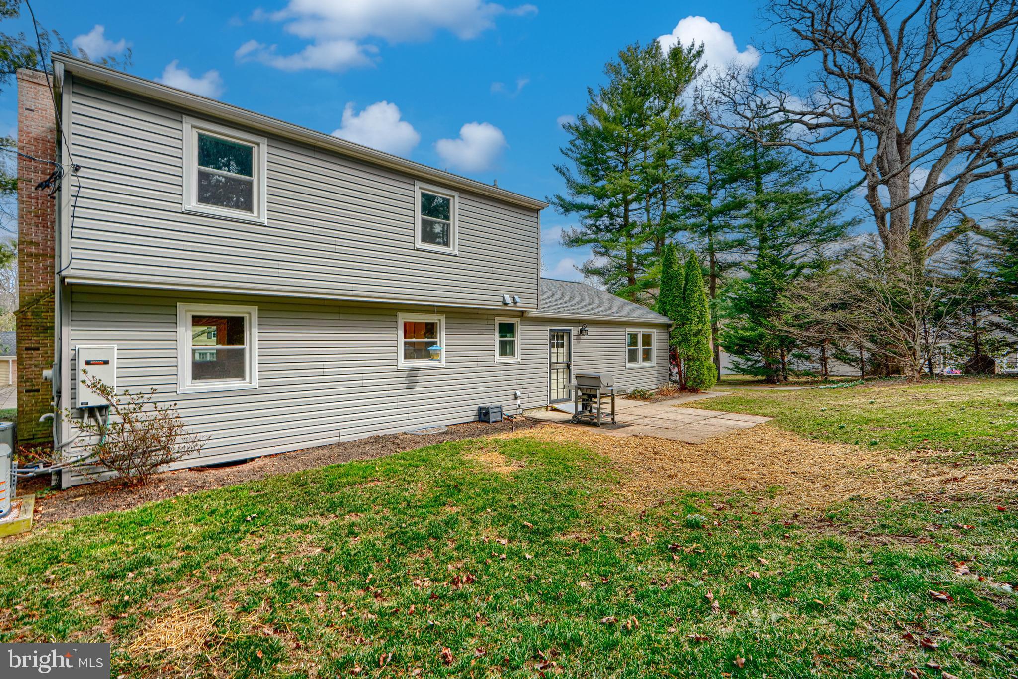 COLONIAL ACRES - Residential