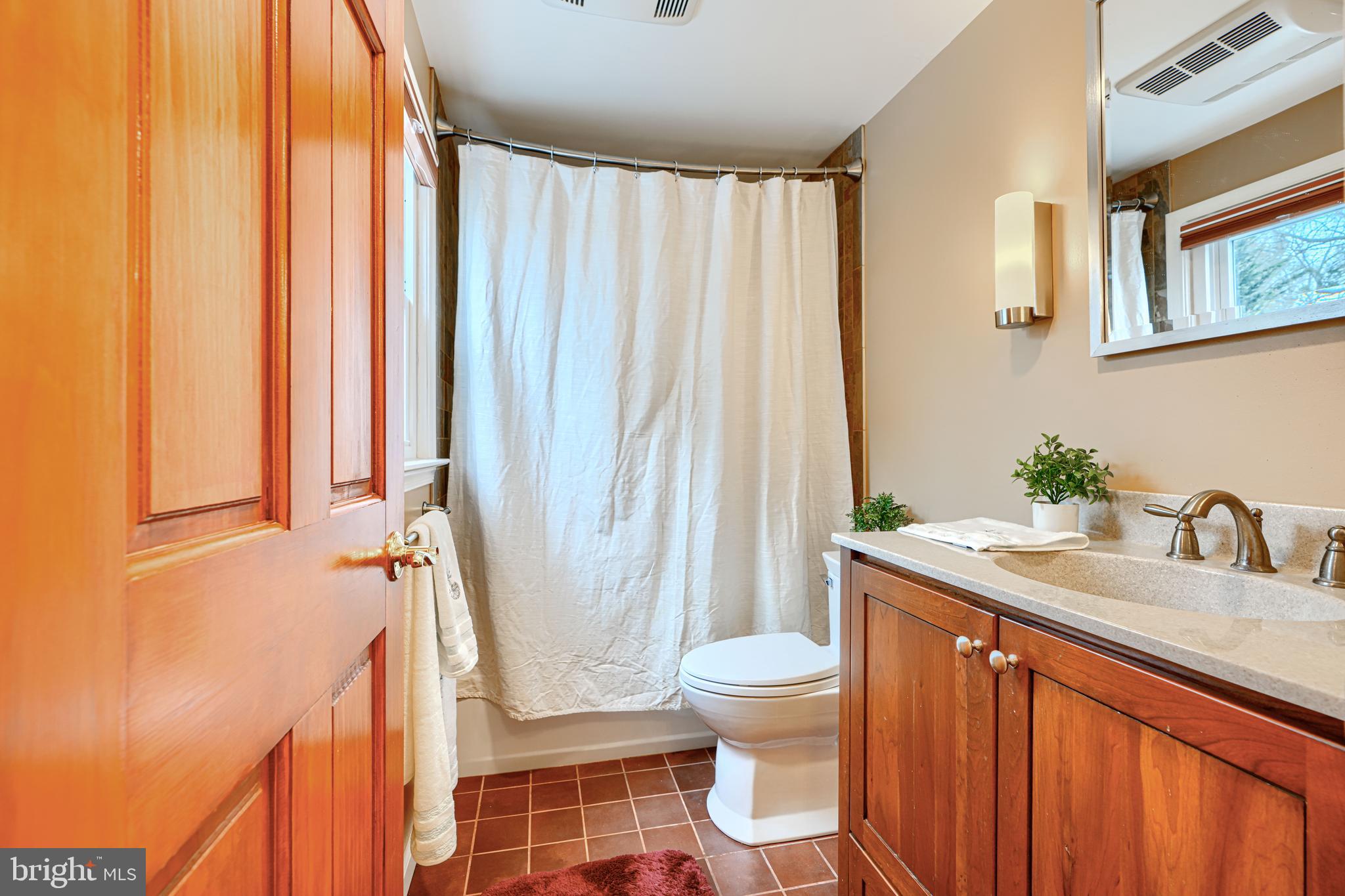 COLONIAL ACRES - Residential