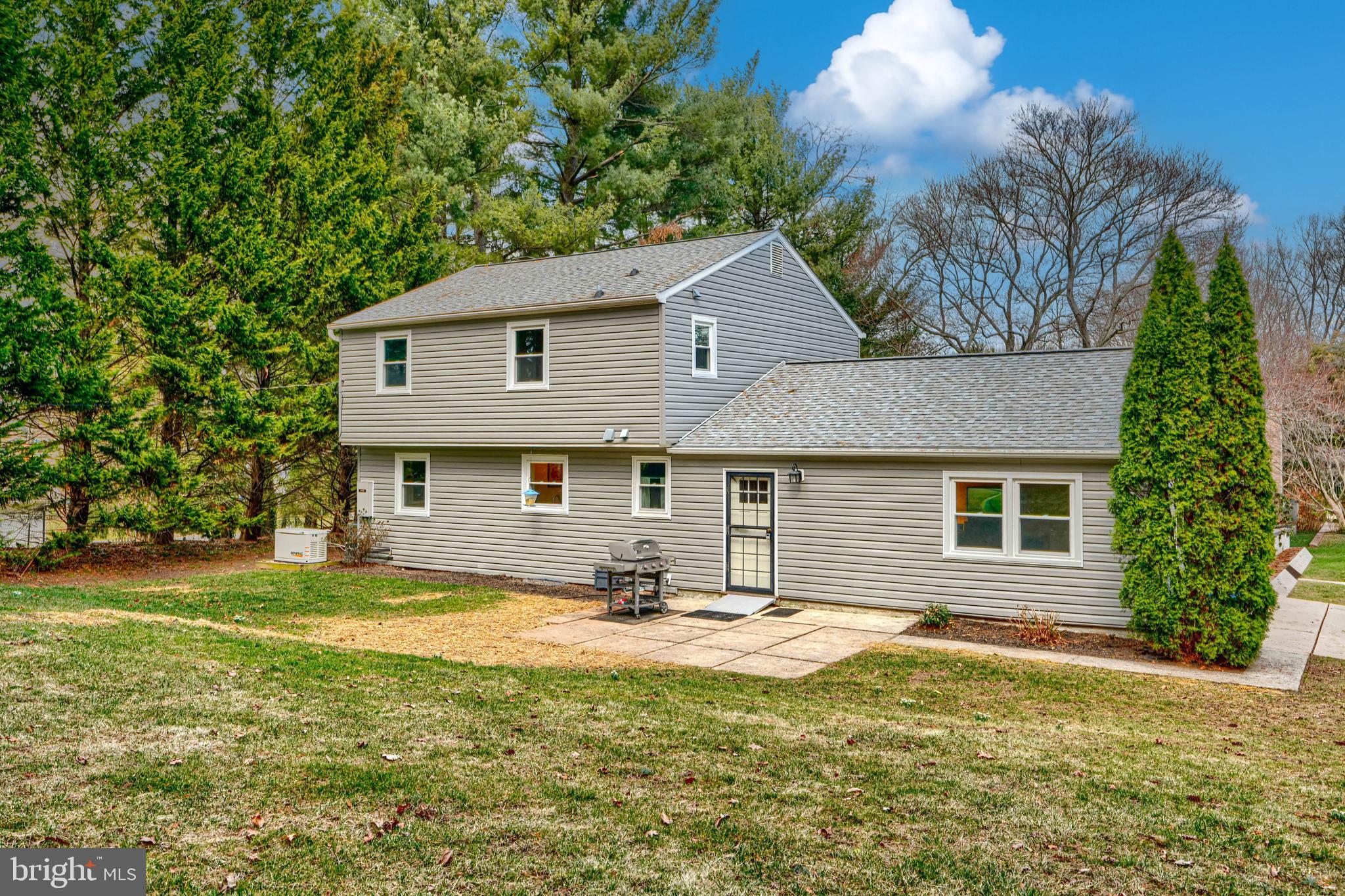 COLONIAL ACRES - Residential