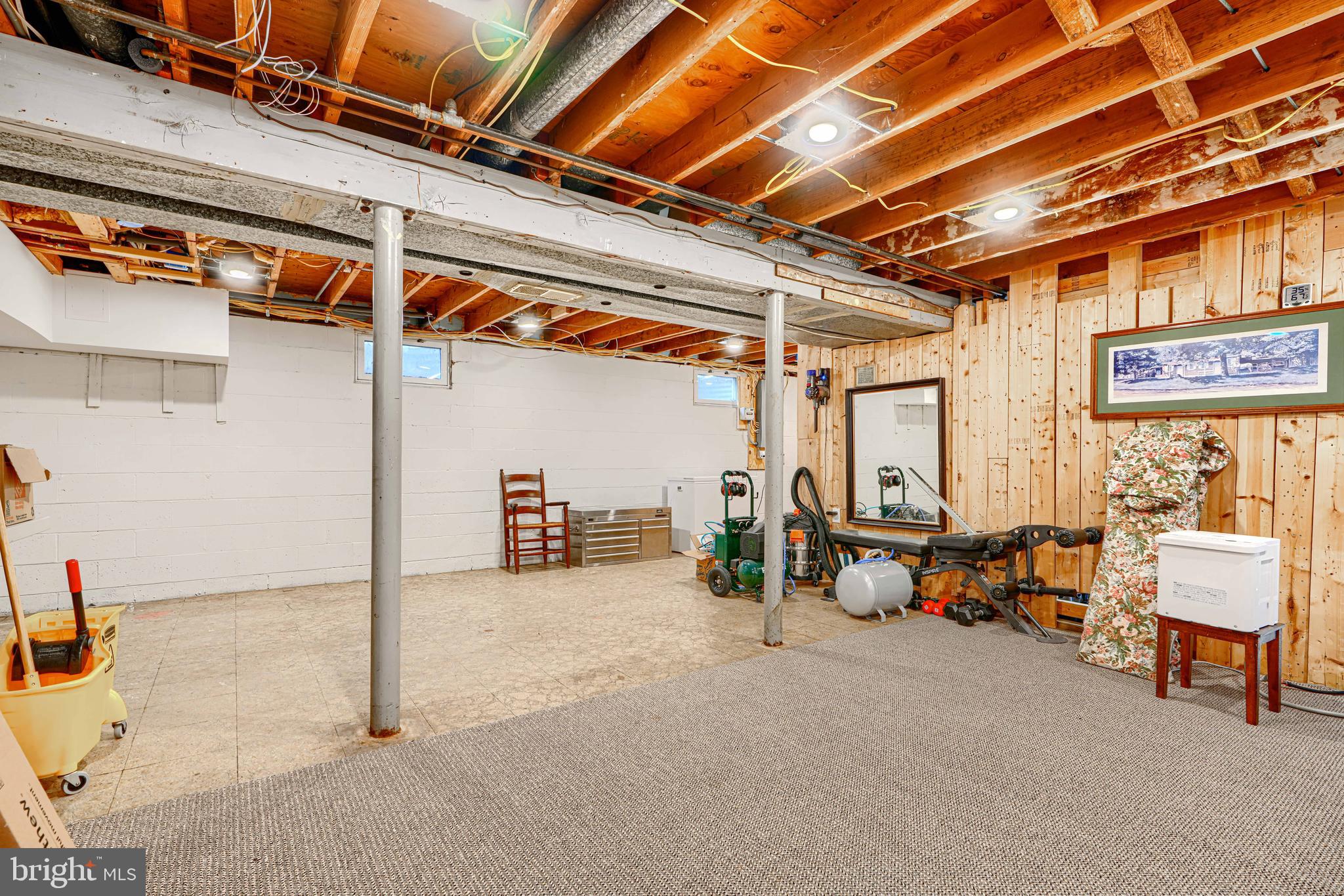 COLONIAL ACRES - Residential