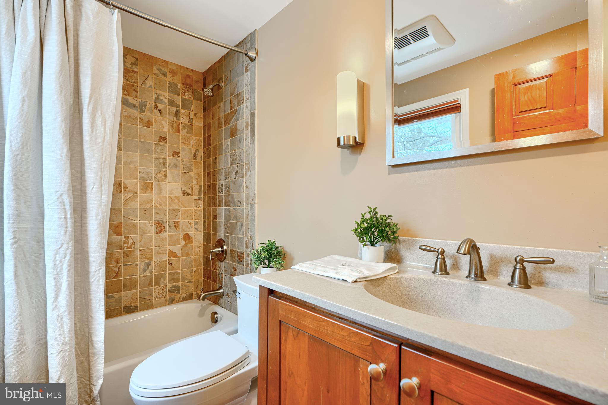 COLONIAL ACRES - Residential