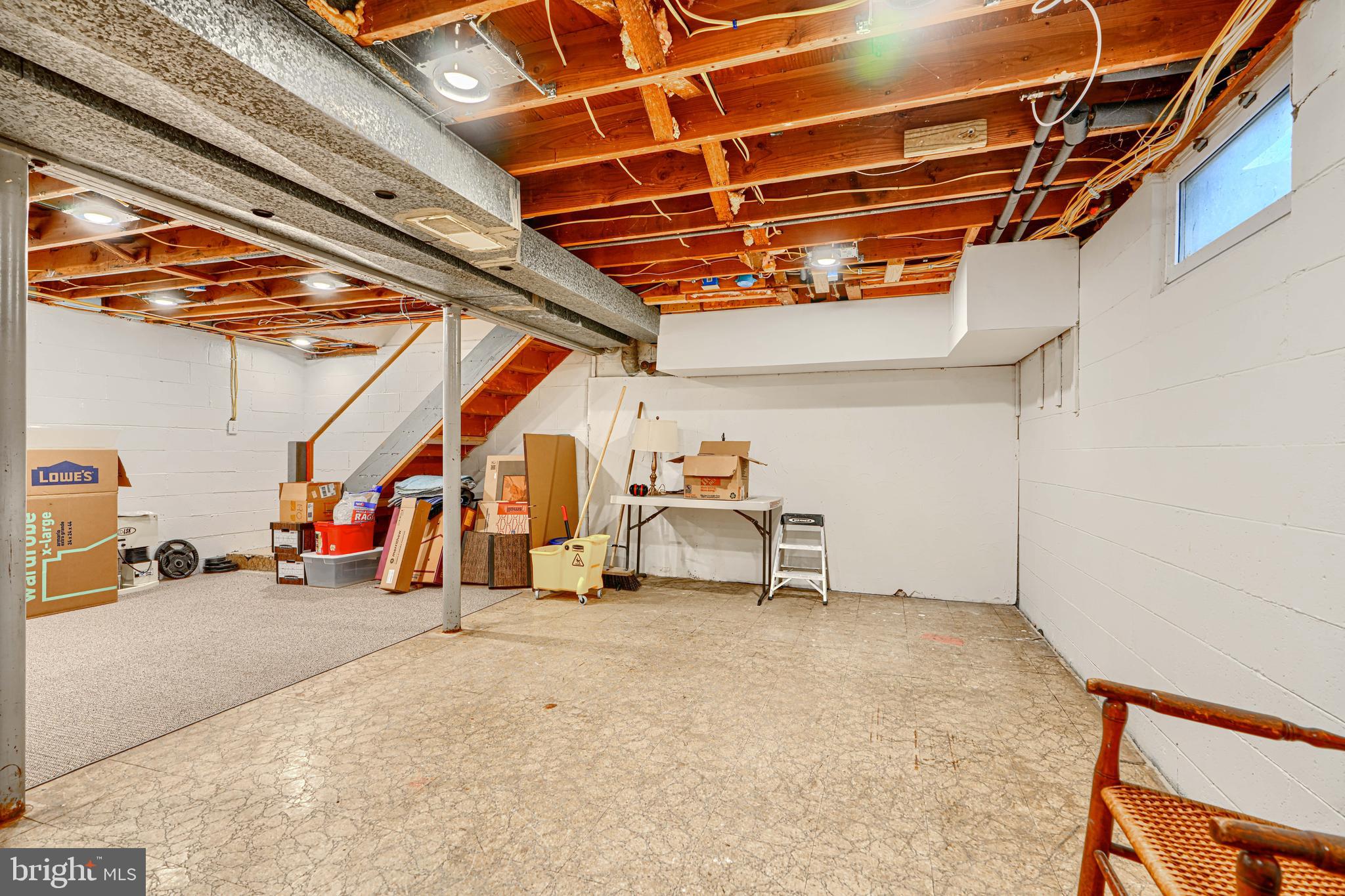 COLONIAL ACRES - Residential