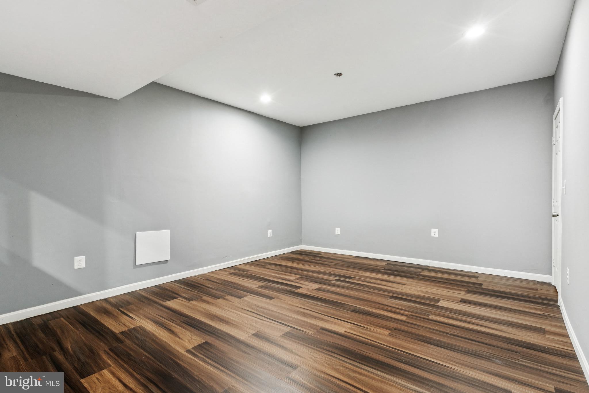 PORT POTOMAC - Residential