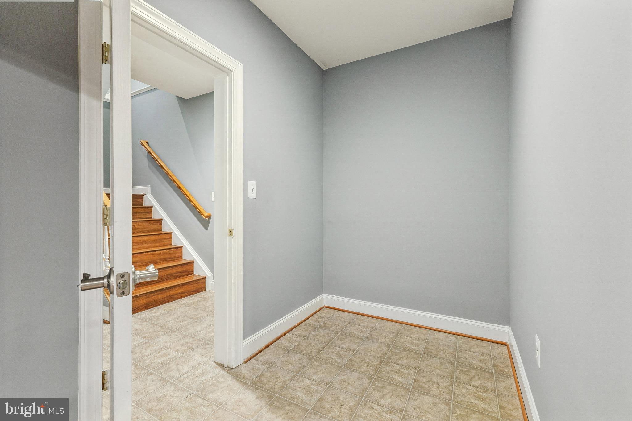 PORT POTOMAC - Residential