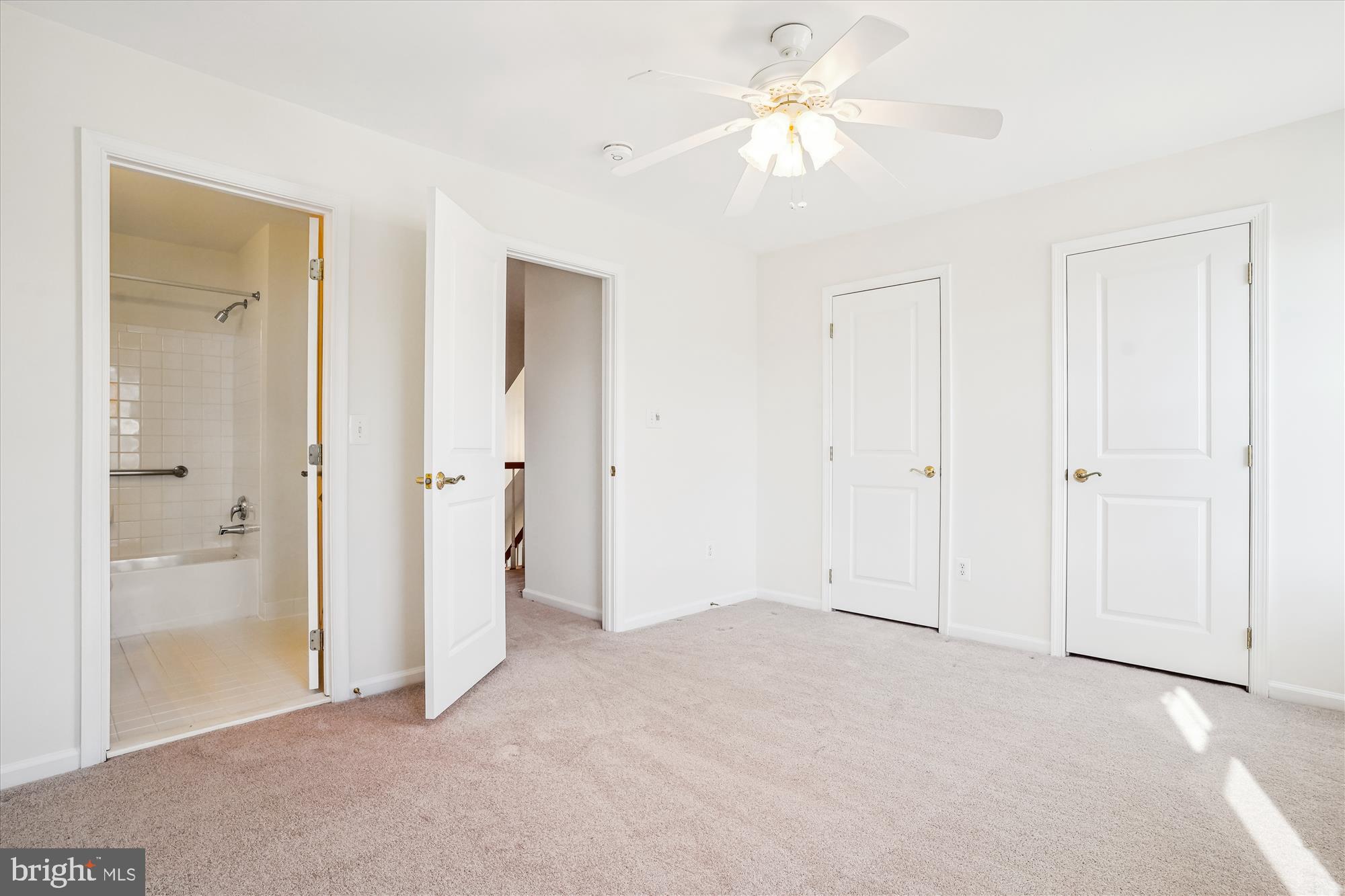 BLOOMS CROSSING - Residential