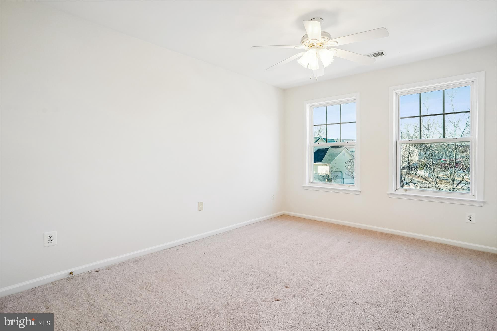 BLOOMS CROSSING - Residential