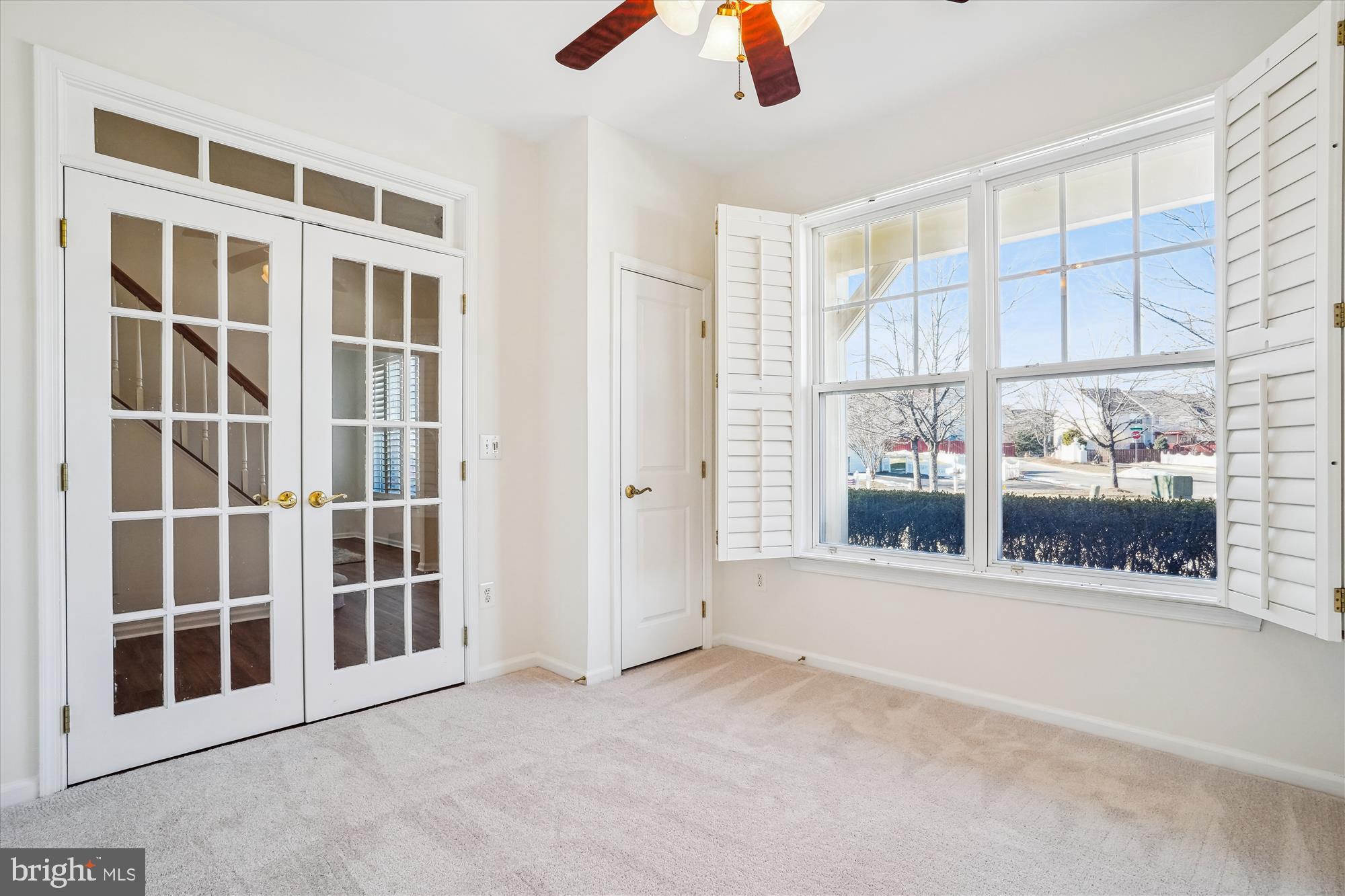 BLOOMS CROSSING - Residential