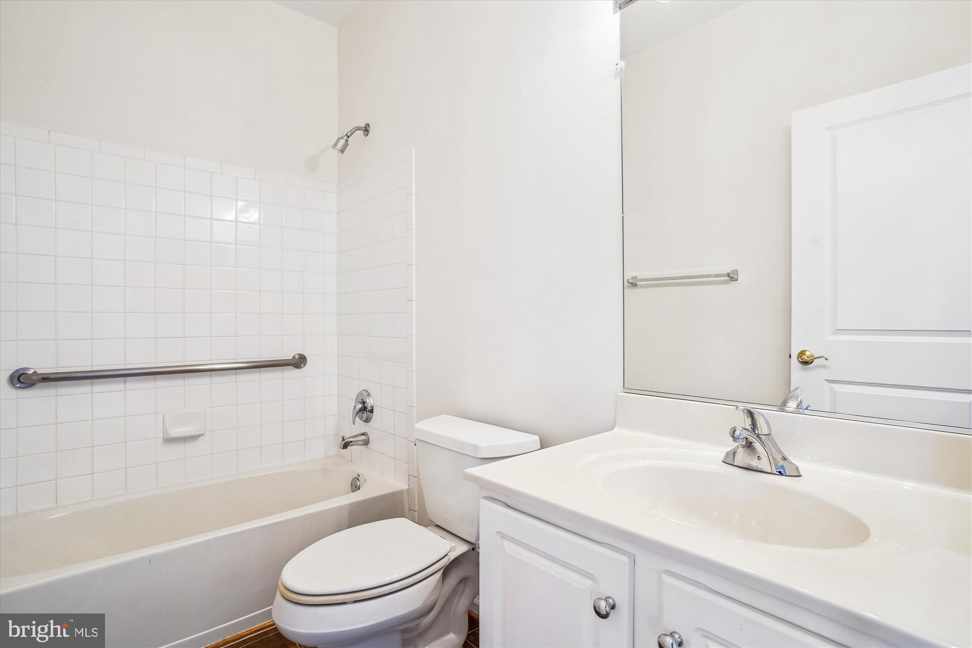 BLOOMS CROSSING - Residential