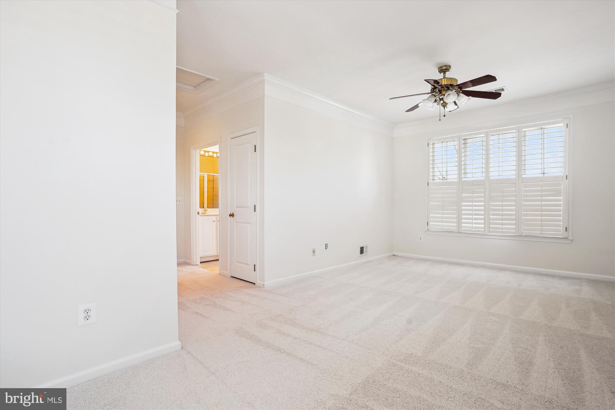 BLOOMS CROSSING - Residential