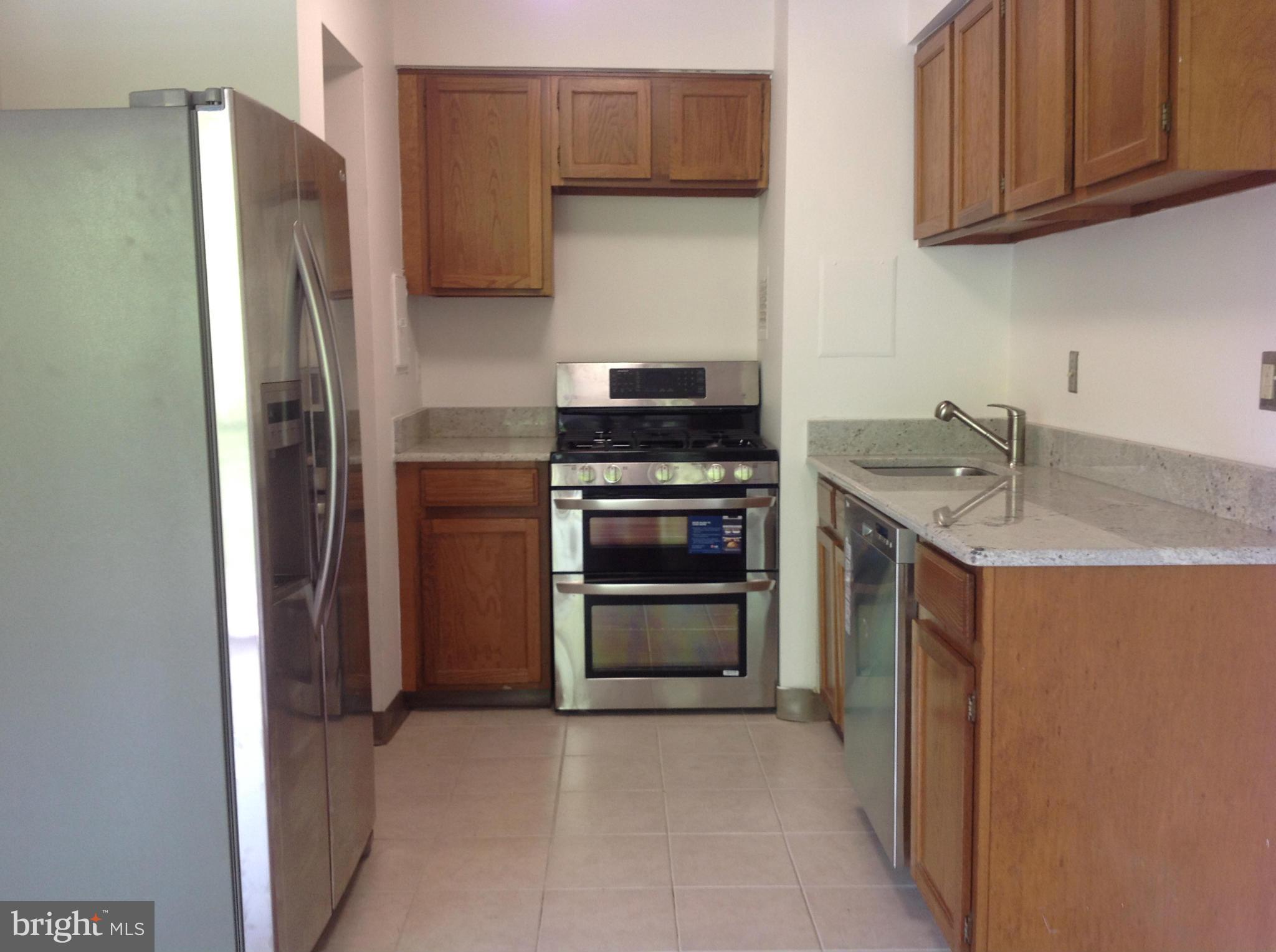 IVYMOUNT COURT - Residential