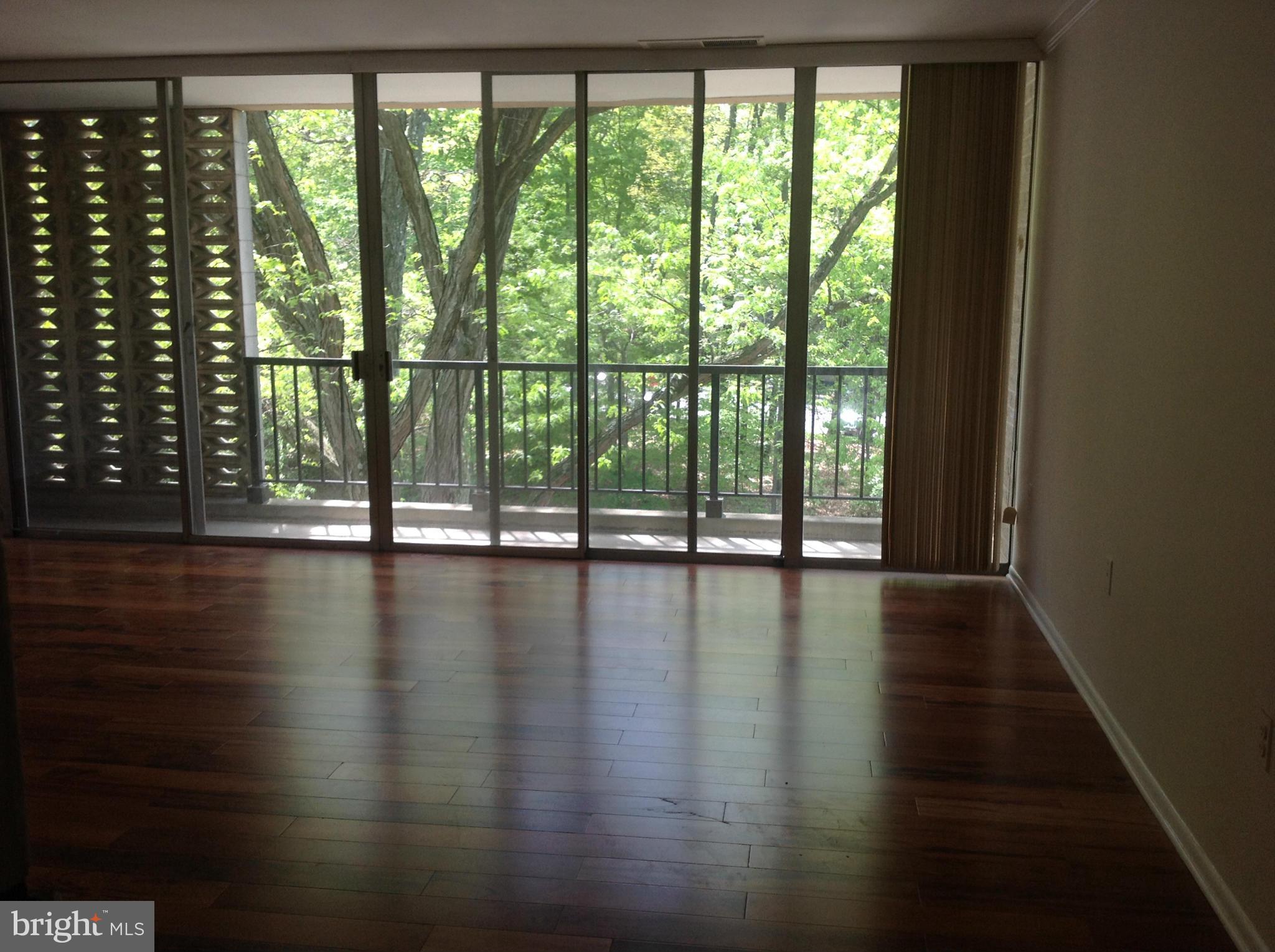 IVYMOUNT COURT - Residential