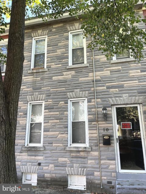 10 W 4TH STREET POTTSTOWN PA 19464