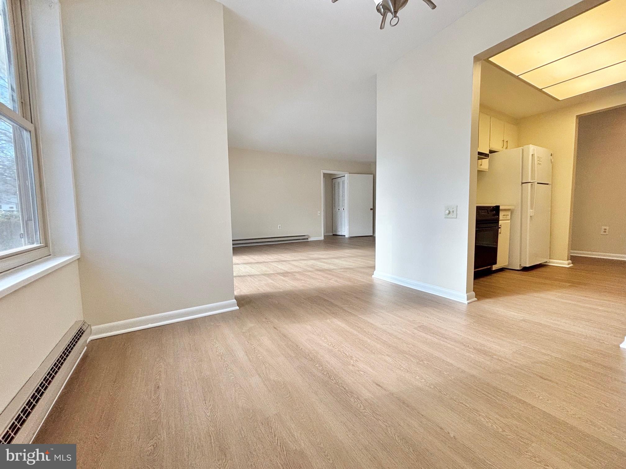 LEISURE WORLD - Residential