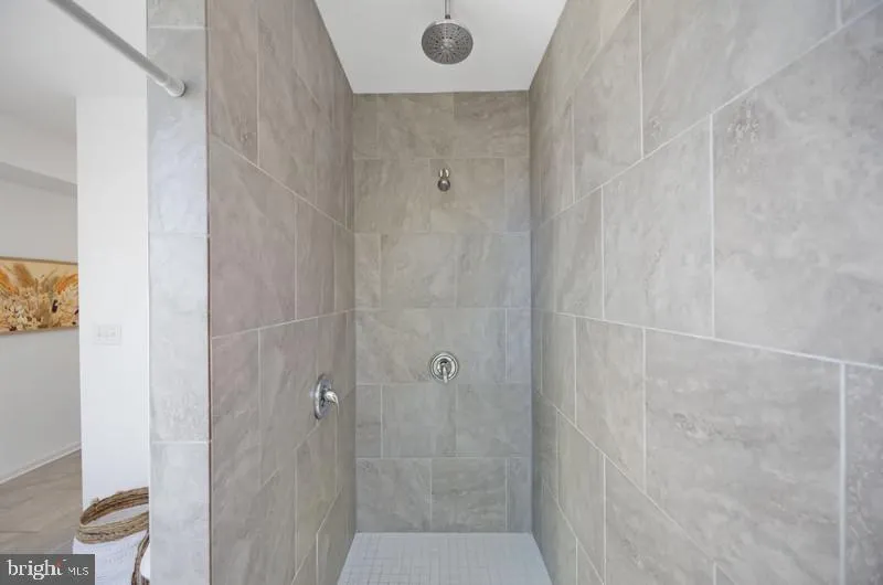 Baltimore, Maryland 21213, United States, 5 Bedrooms Bedrooms, ,5 BathroomsBathrooms,Residential,Active,254690