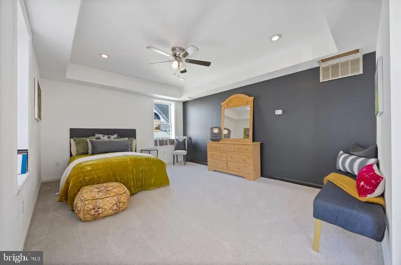 Baltimore, Maryland 21213, United States, 5 Bedrooms Bedrooms, ,5 BathroomsBathrooms,Residential,Active,254690