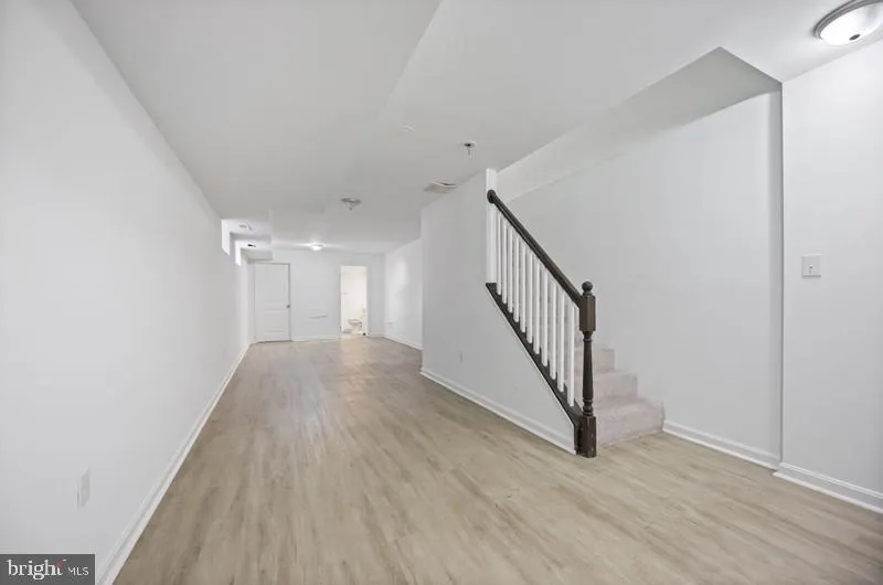 Baltimore, Maryland 21213, United States, 5 Bedrooms Bedrooms, ,5 BathroomsBathrooms,Residential,Active,254690