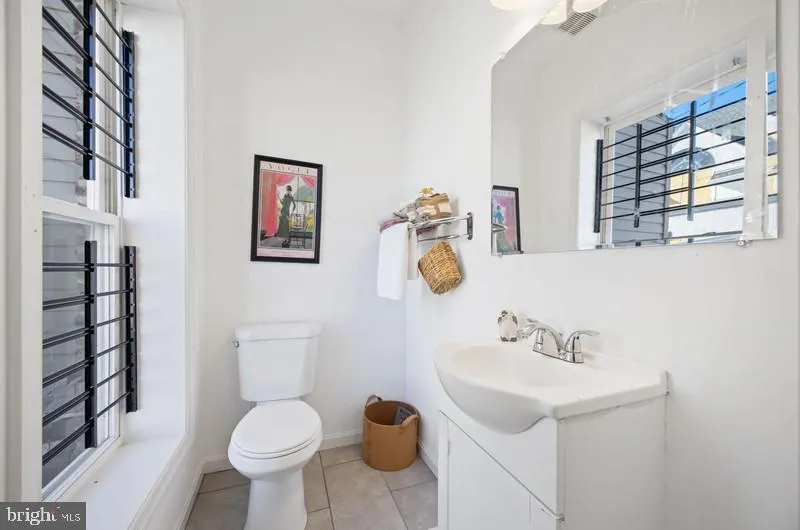 Baltimore, Maryland 21213, United States, 5 Bedrooms Bedrooms, ,5 BathroomsBathrooms,Residential,Active,254690