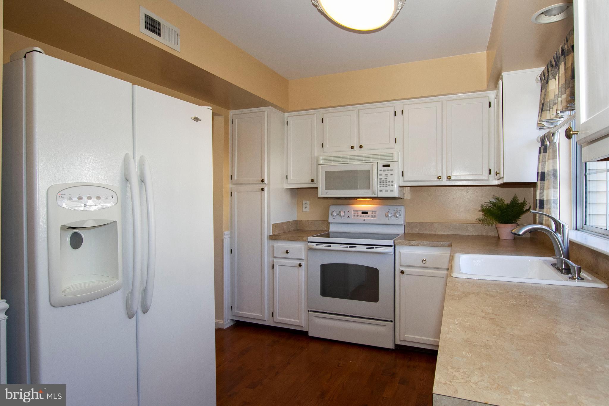 VILLAGE OF THOMAS RUN - Residential