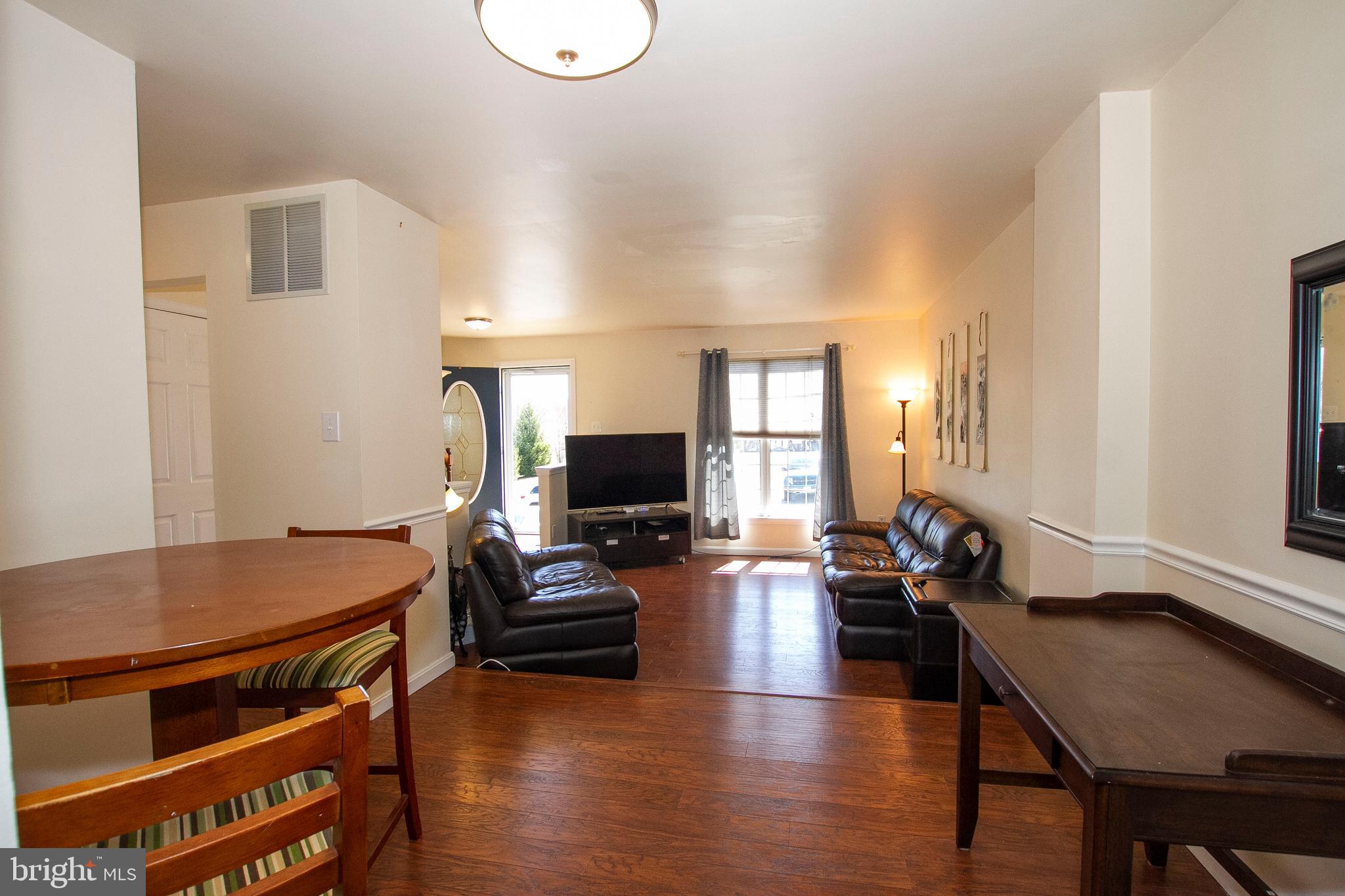 VILLAGE OF THOMAS RUN - Residential