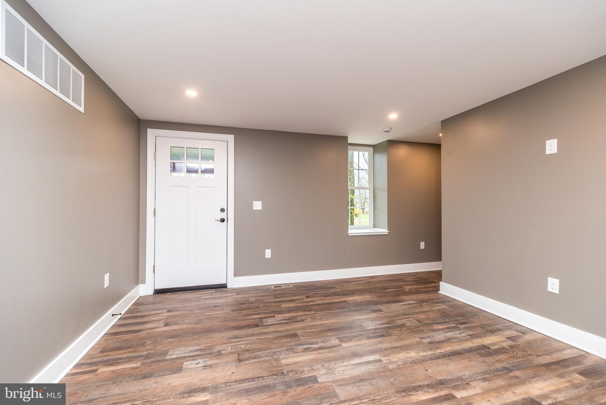 DOYLESTOWN - Residential Lease