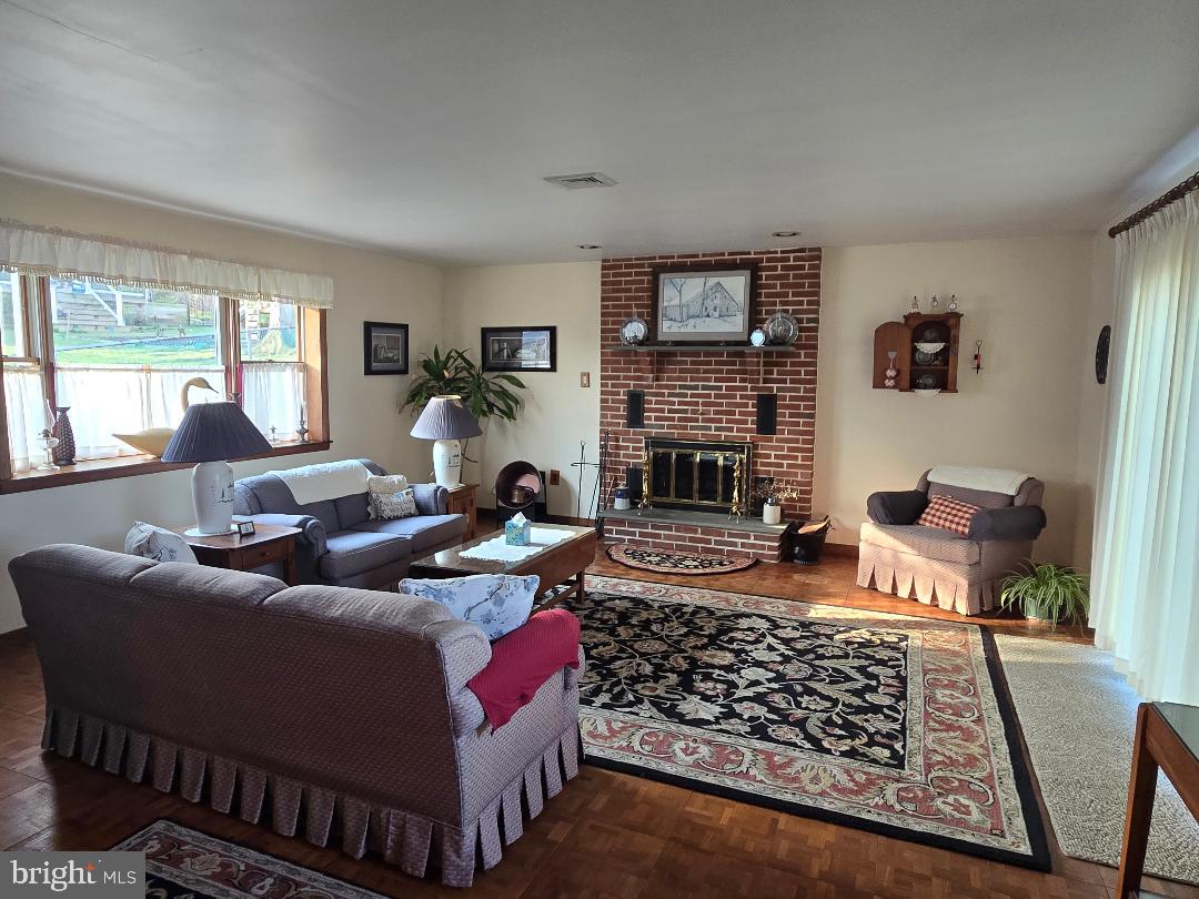 WYNNEWOOD VALLEY - Residential