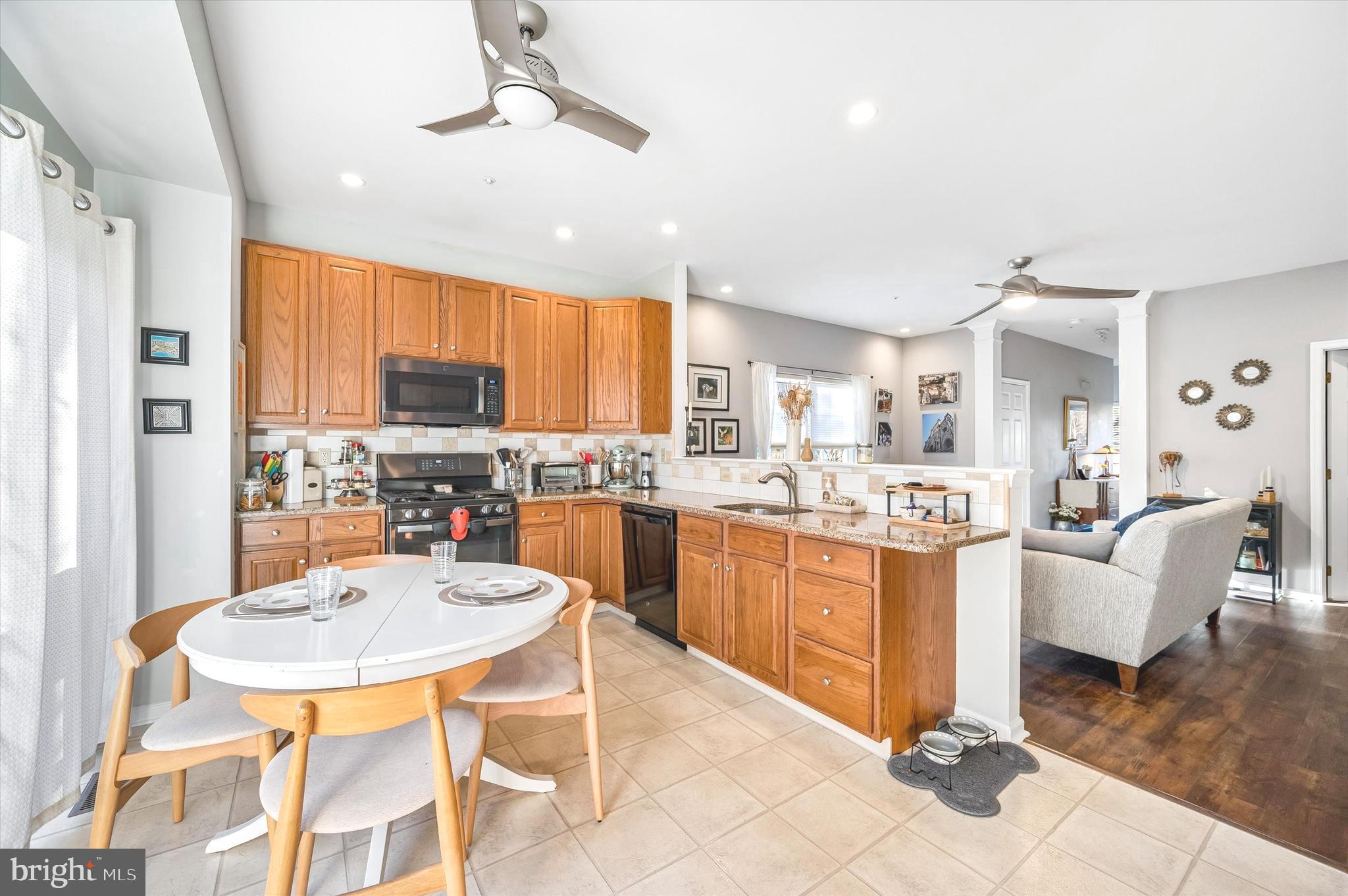 STUARTS KEEP - Residential