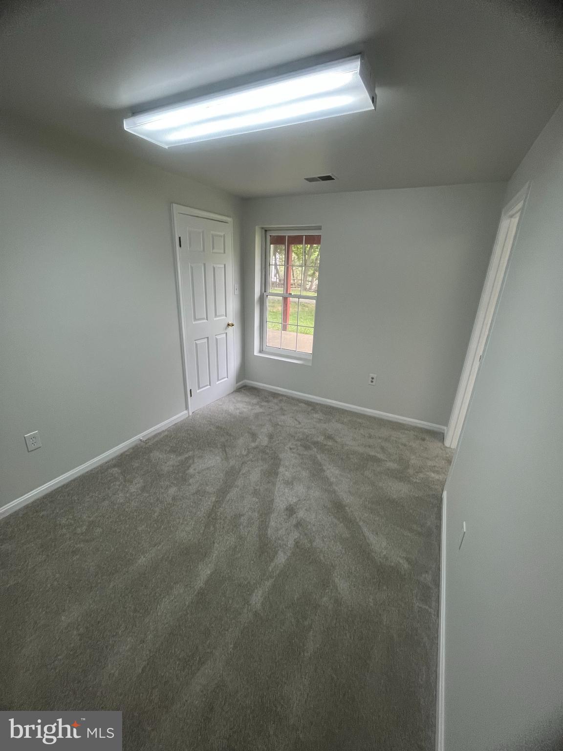 BLACKBURN VILLAGE - Residential Lease