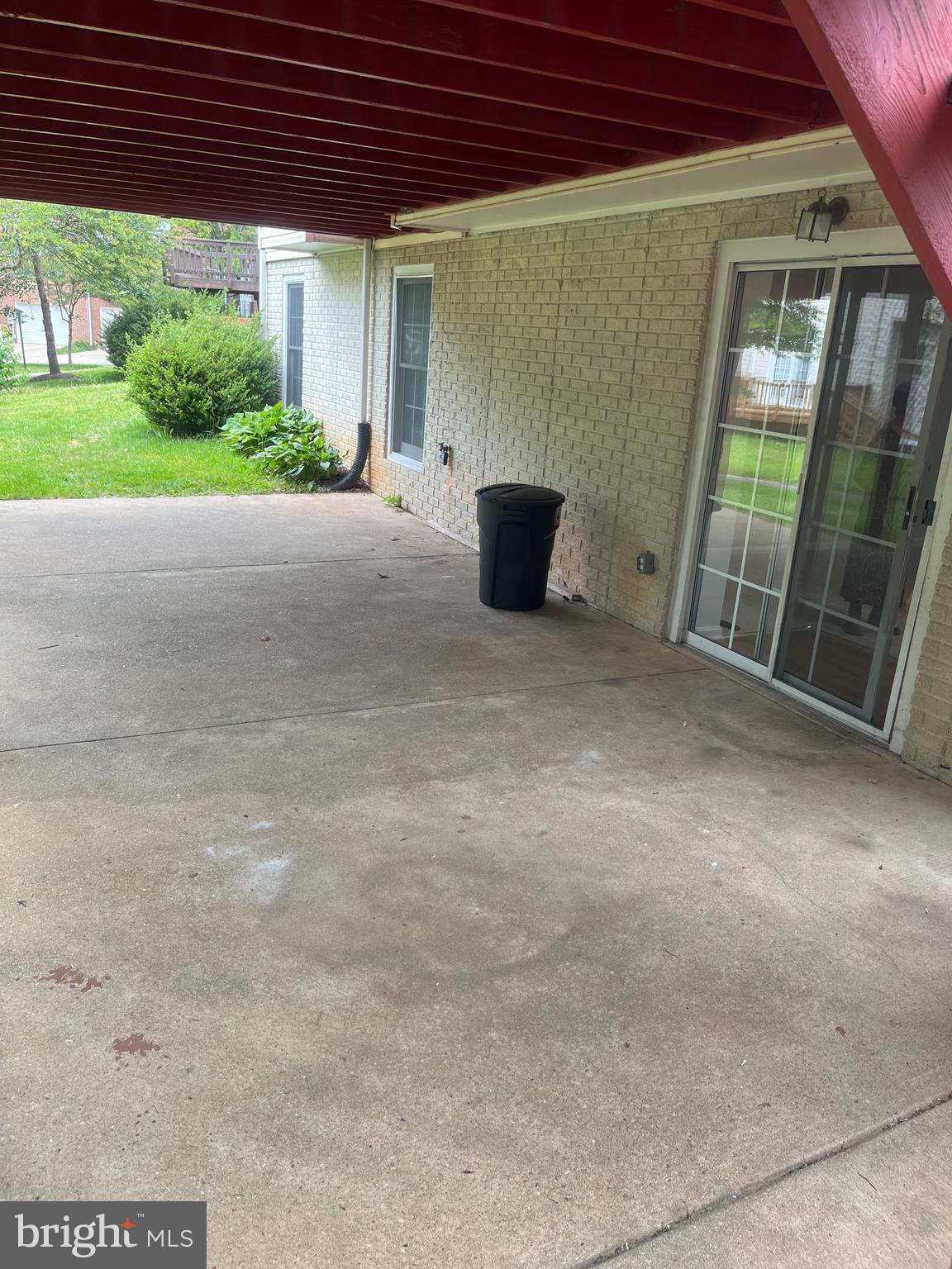 BLACKBURN VILLAGE - Residential Lease