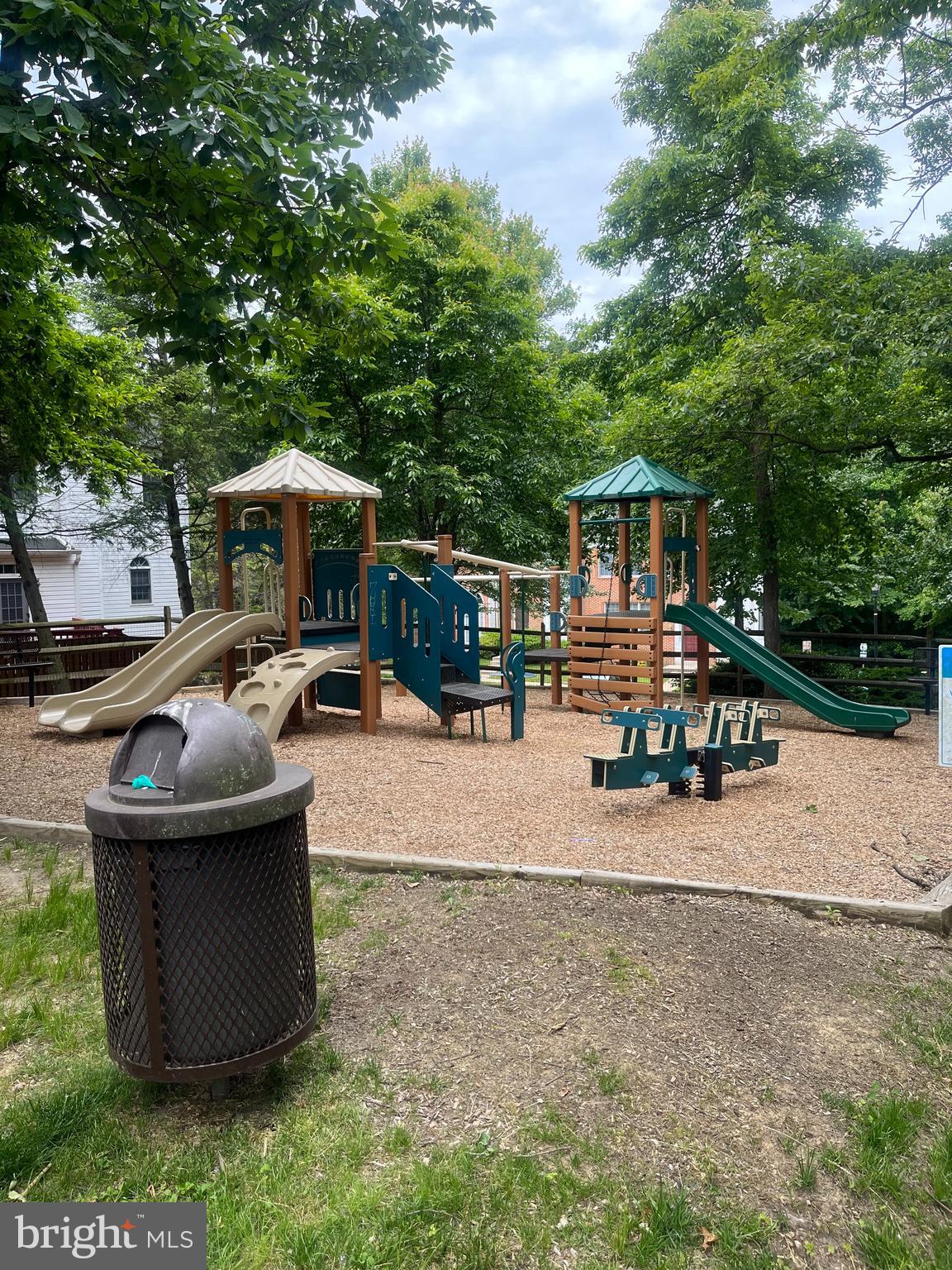 BLACKBURN VILLAGE - Residential Lease