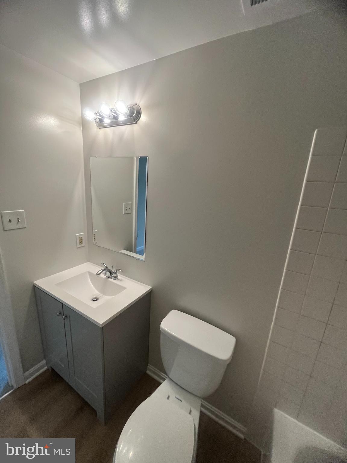 BLACKBURN VILLAGE - Residential Lease