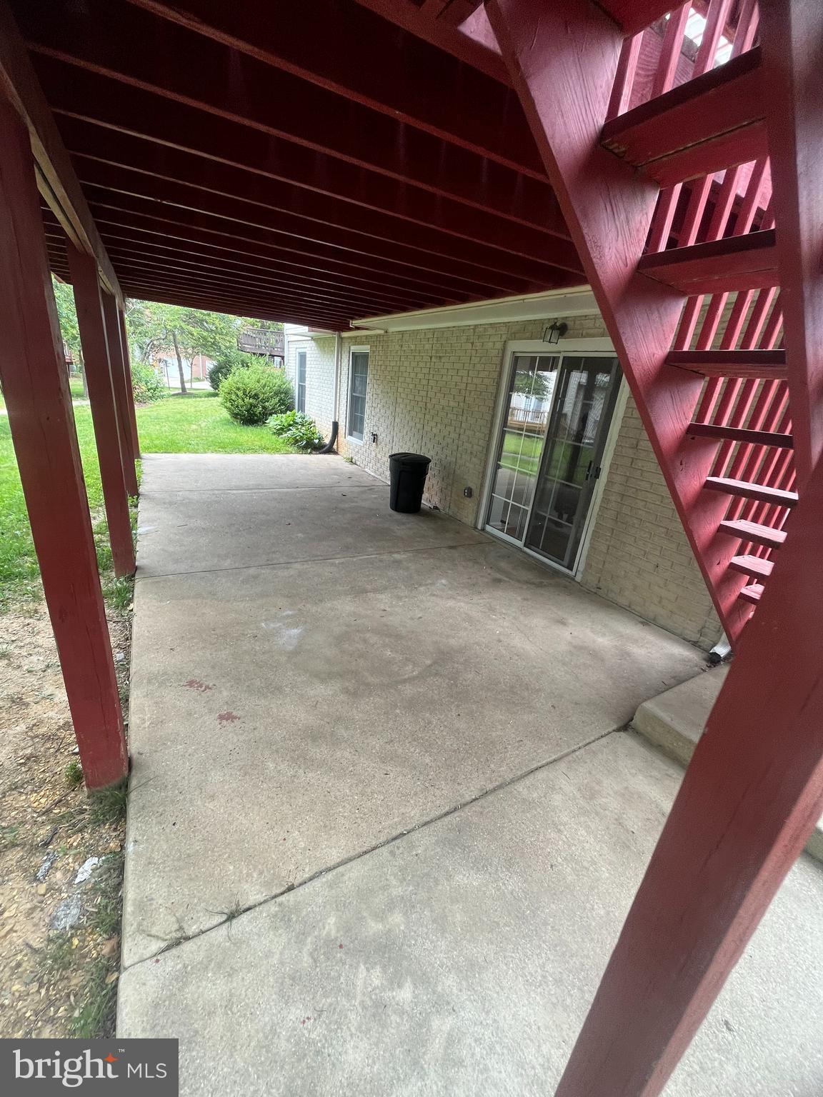 BLACKBURN VILLAGE - Residential Lease