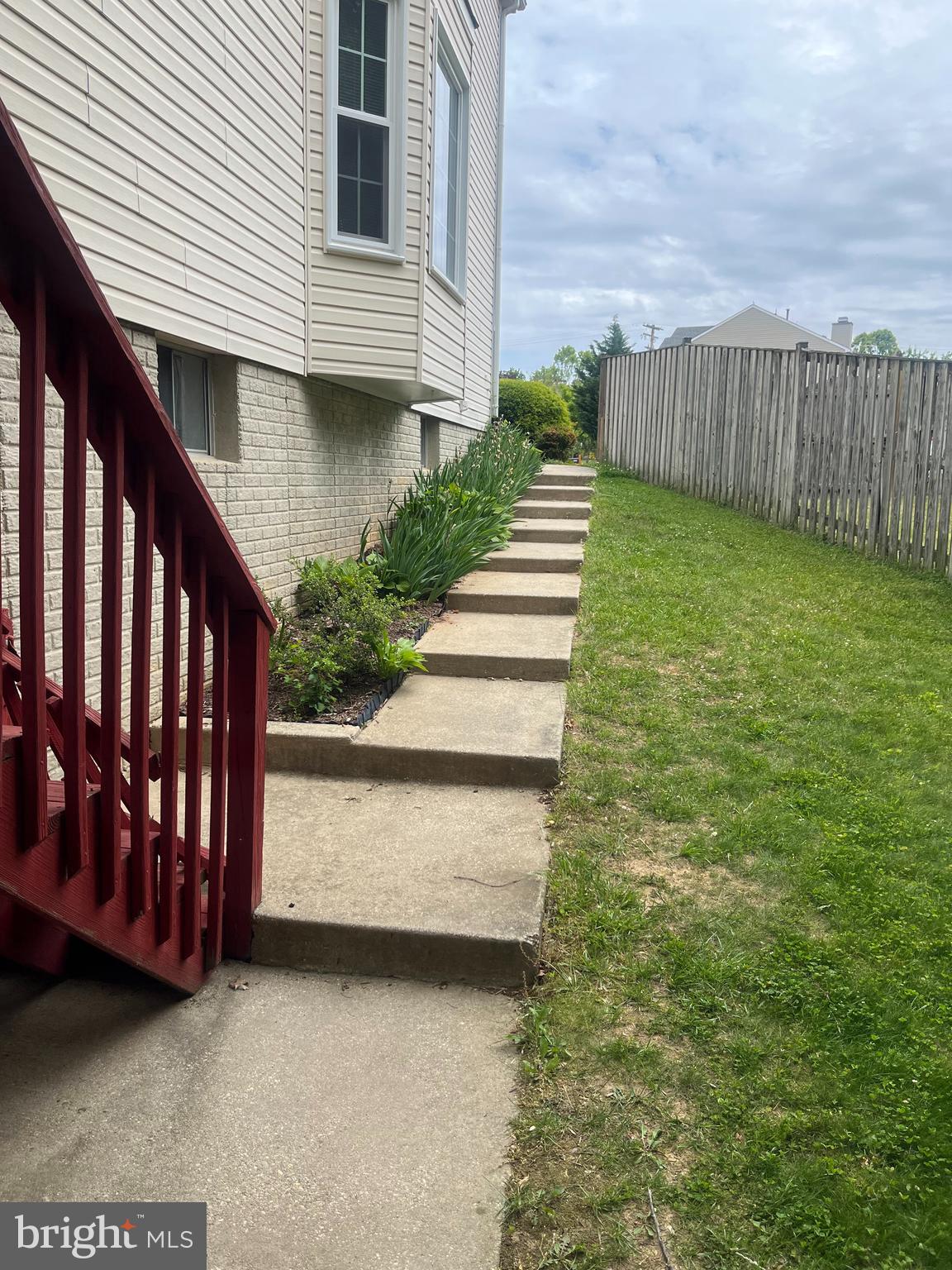 BLACKBURN VILLAGE - Residential Lease