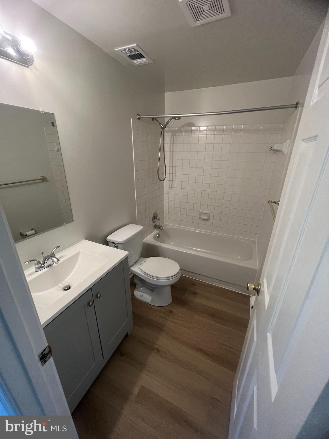 BLACKBURN VILLAGE - Residential Lease